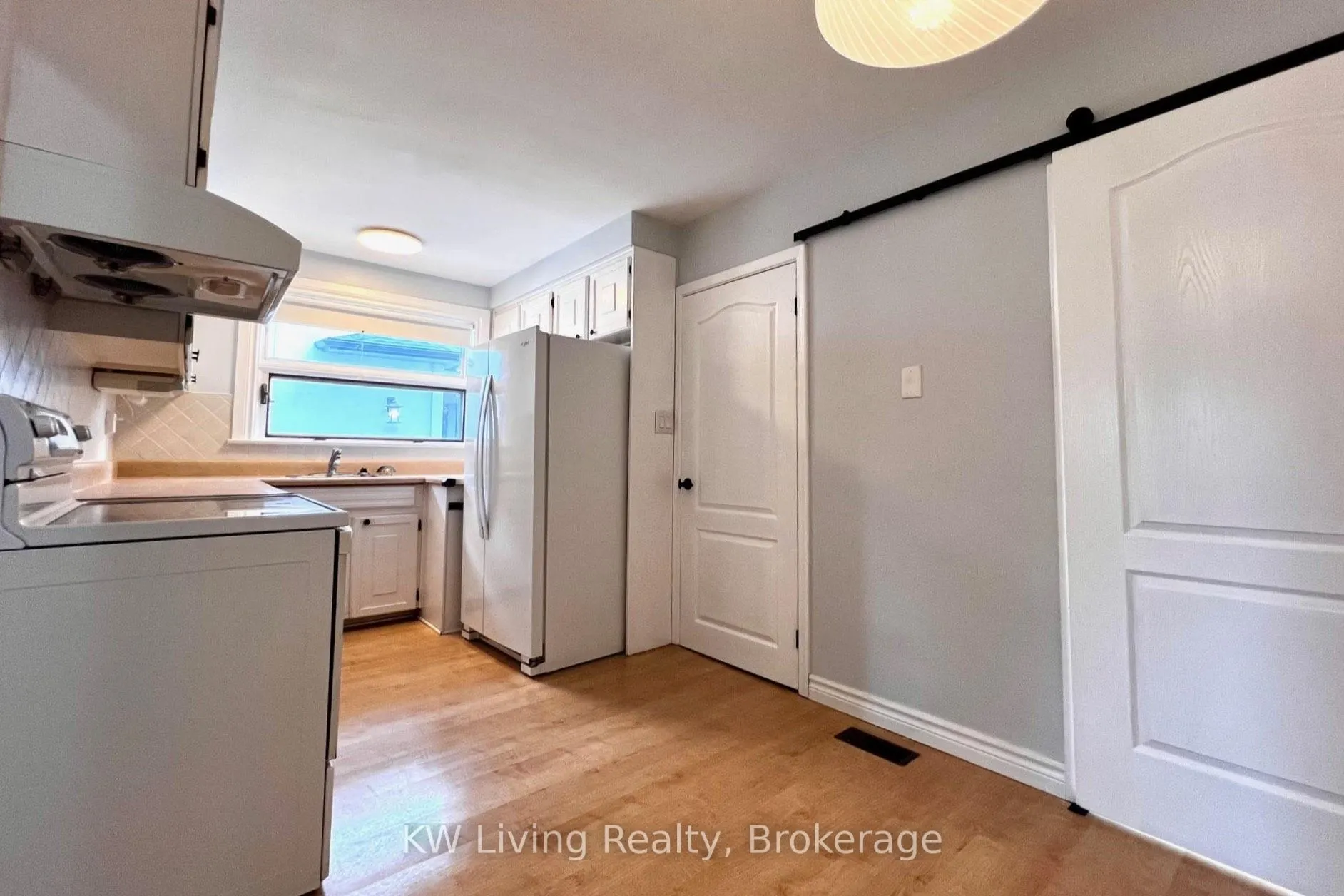311 Boisdale Avenue, #Main Floor
