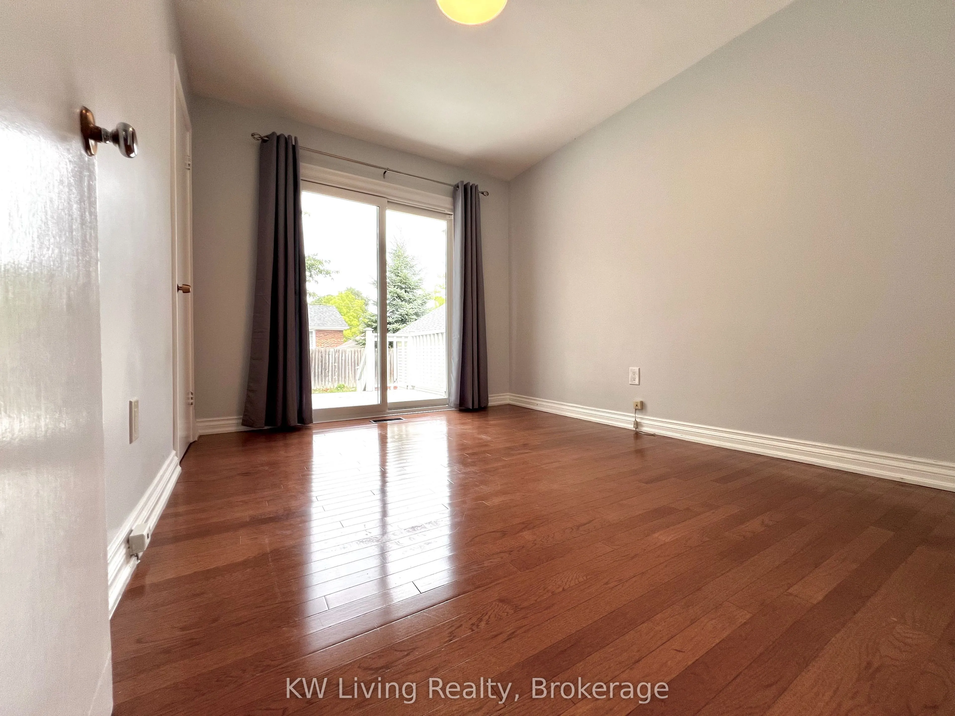 311 Boisdale Avenue, #Main Floor