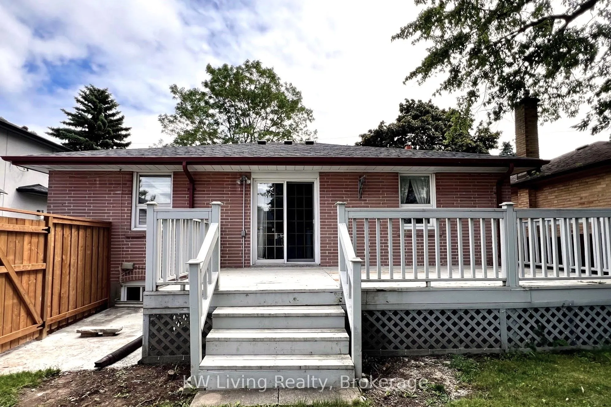 311 Boisdale Avenue, #Main Floor