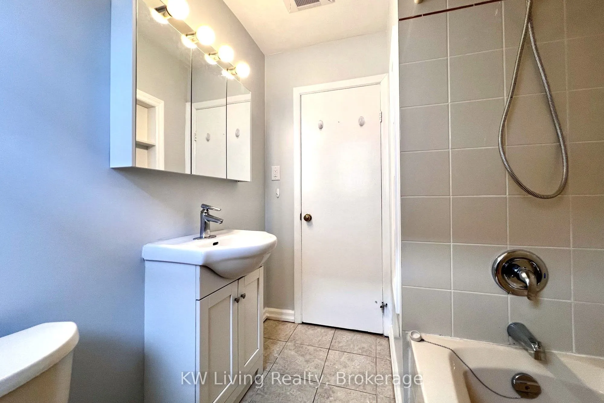 311 Boisdale Avenue, #Main Floor