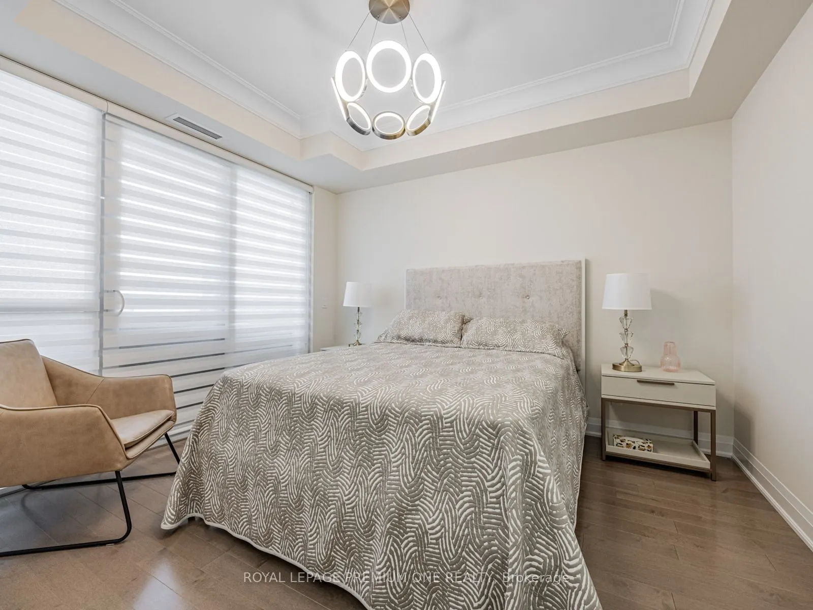 9085 Jane Street, #310