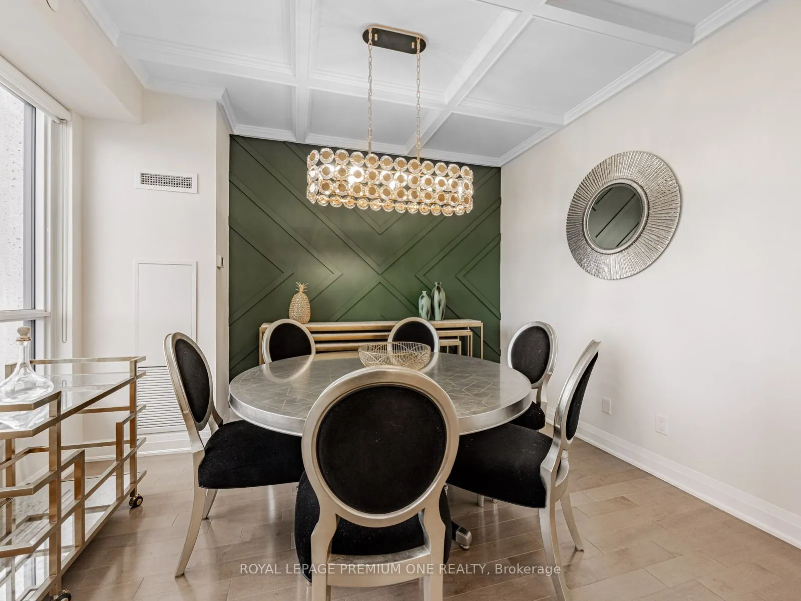 9085 Jane Street, #310