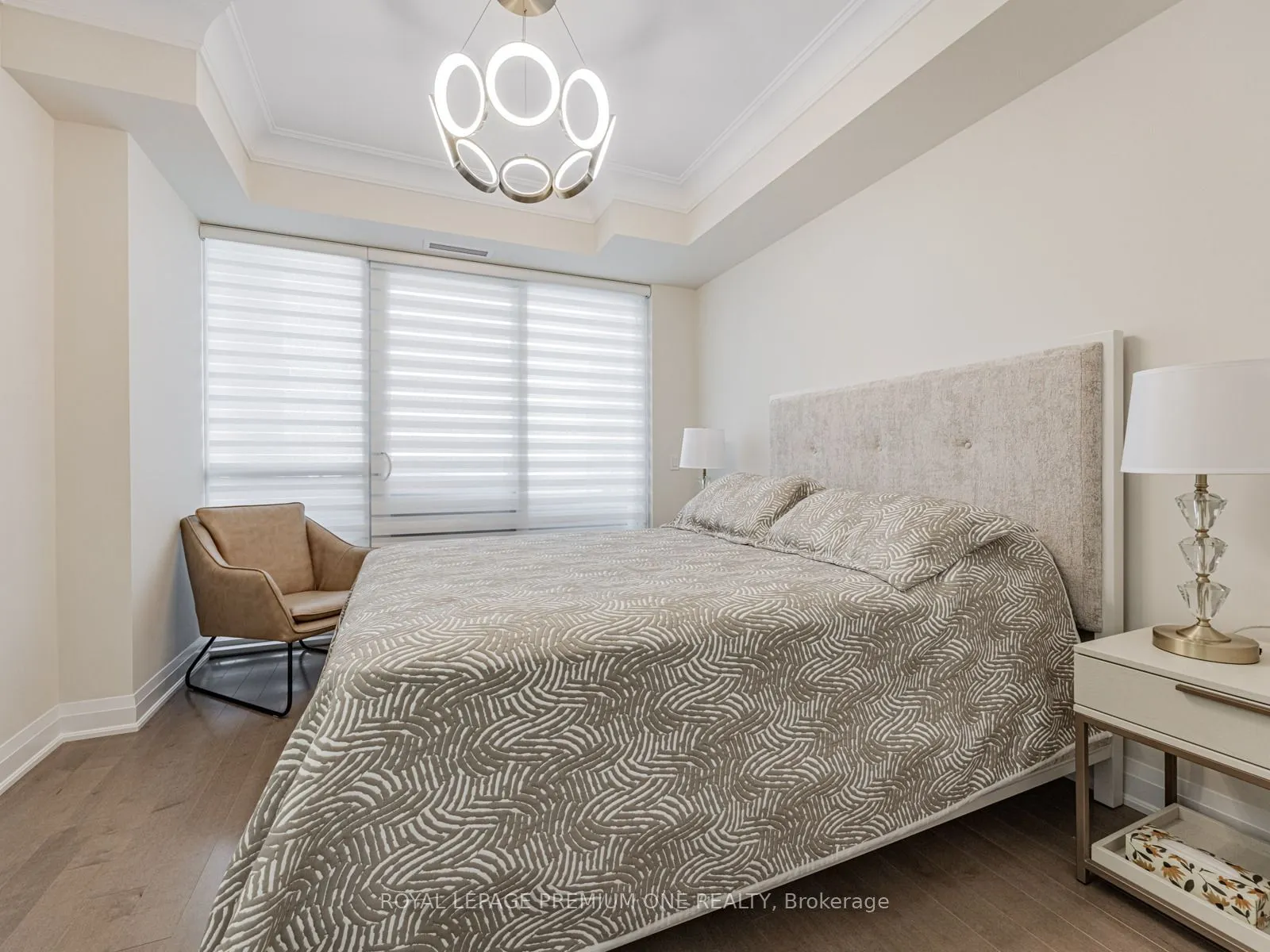 9085 Jane Street, #310