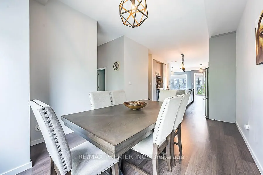 77 Sydney Circle