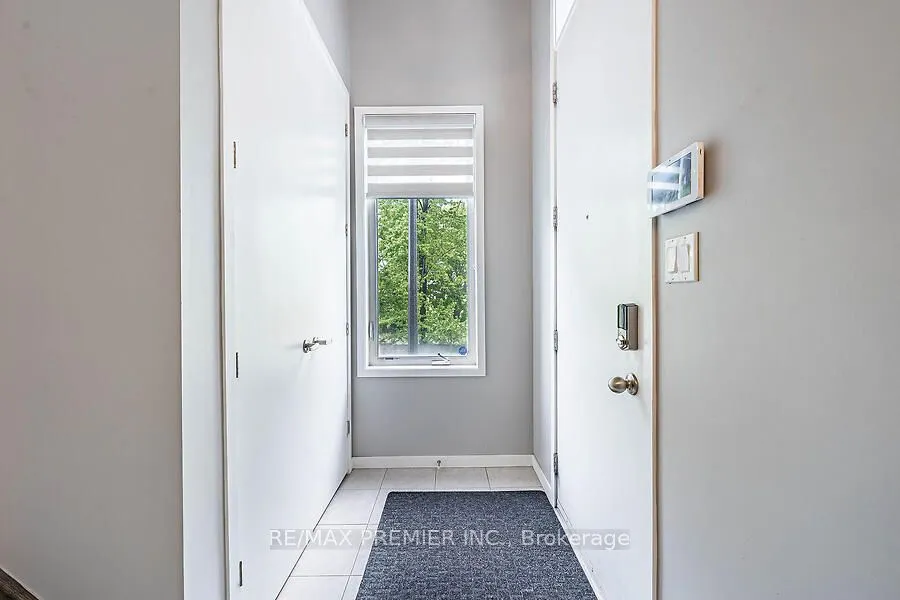 77 Sydney Circle