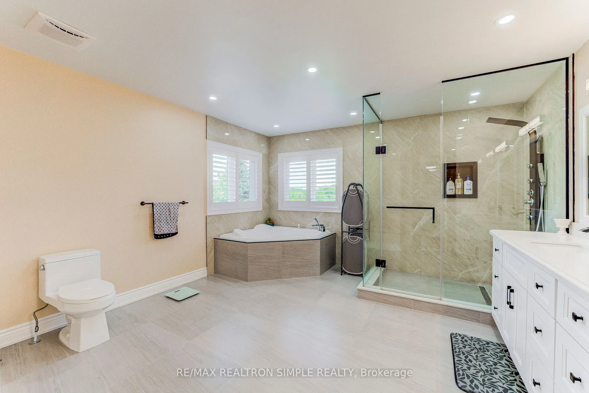 338 Calvert Road