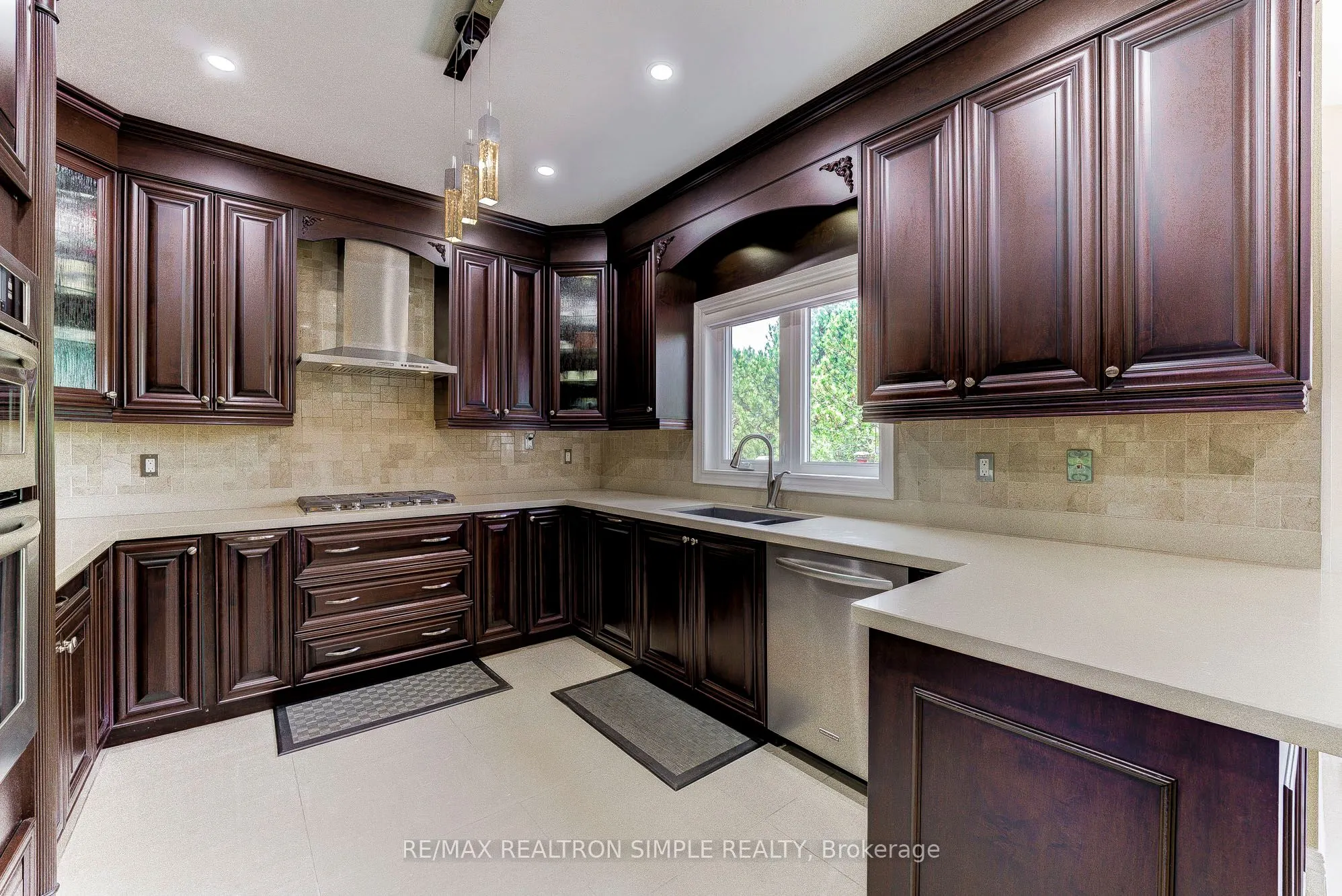 338 Calvert Road