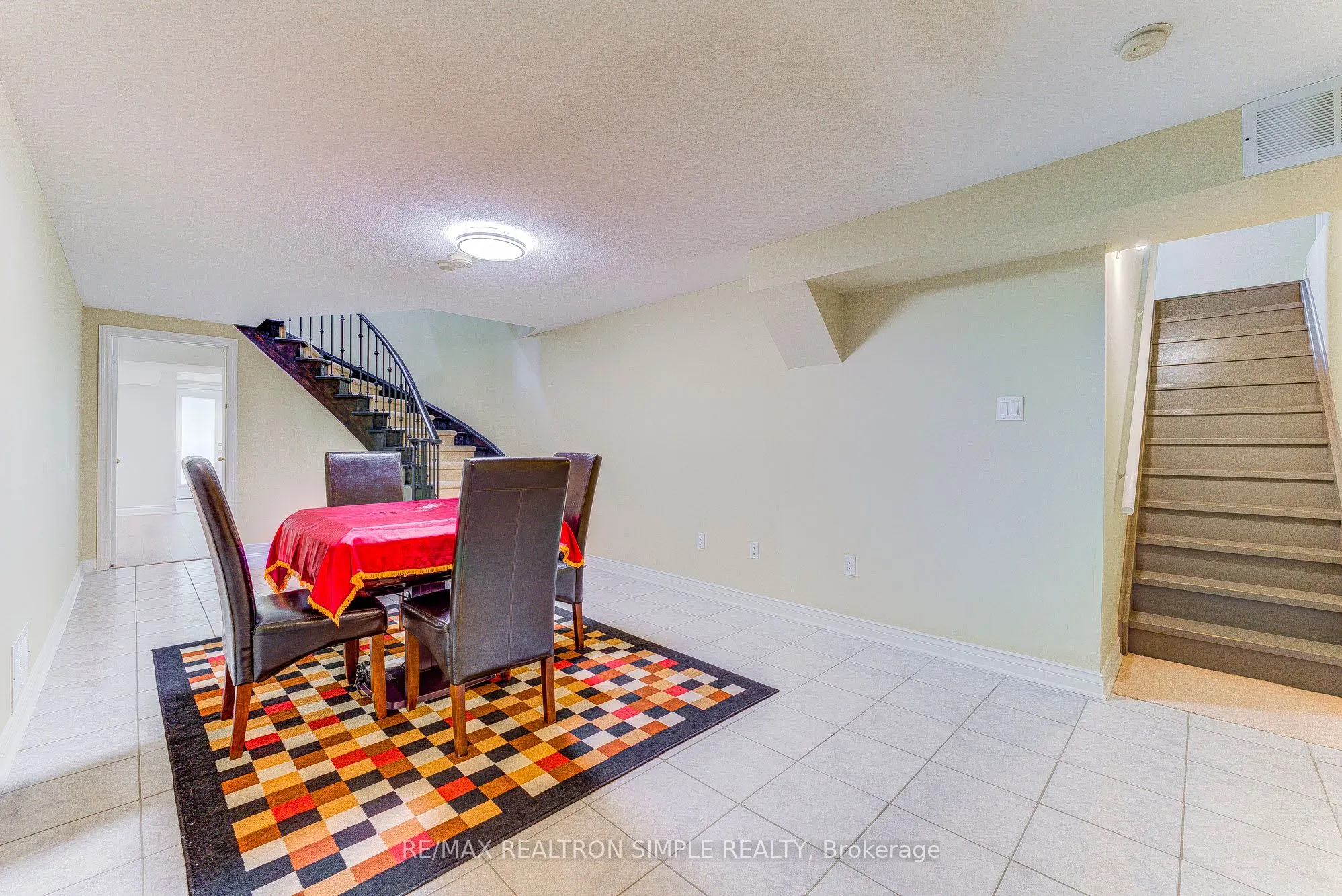 338 Calvert Road