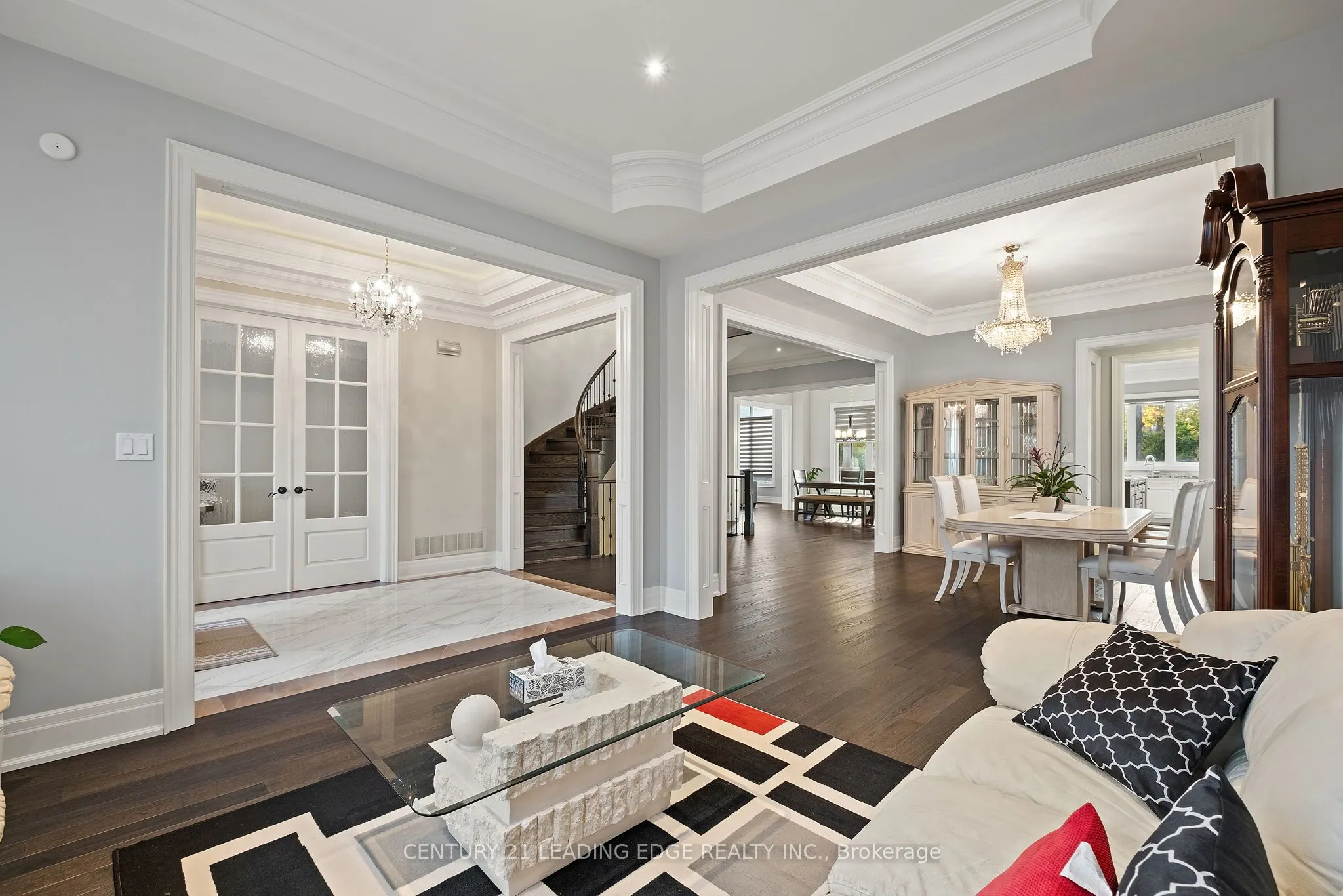 12 JONQUIL Crescent