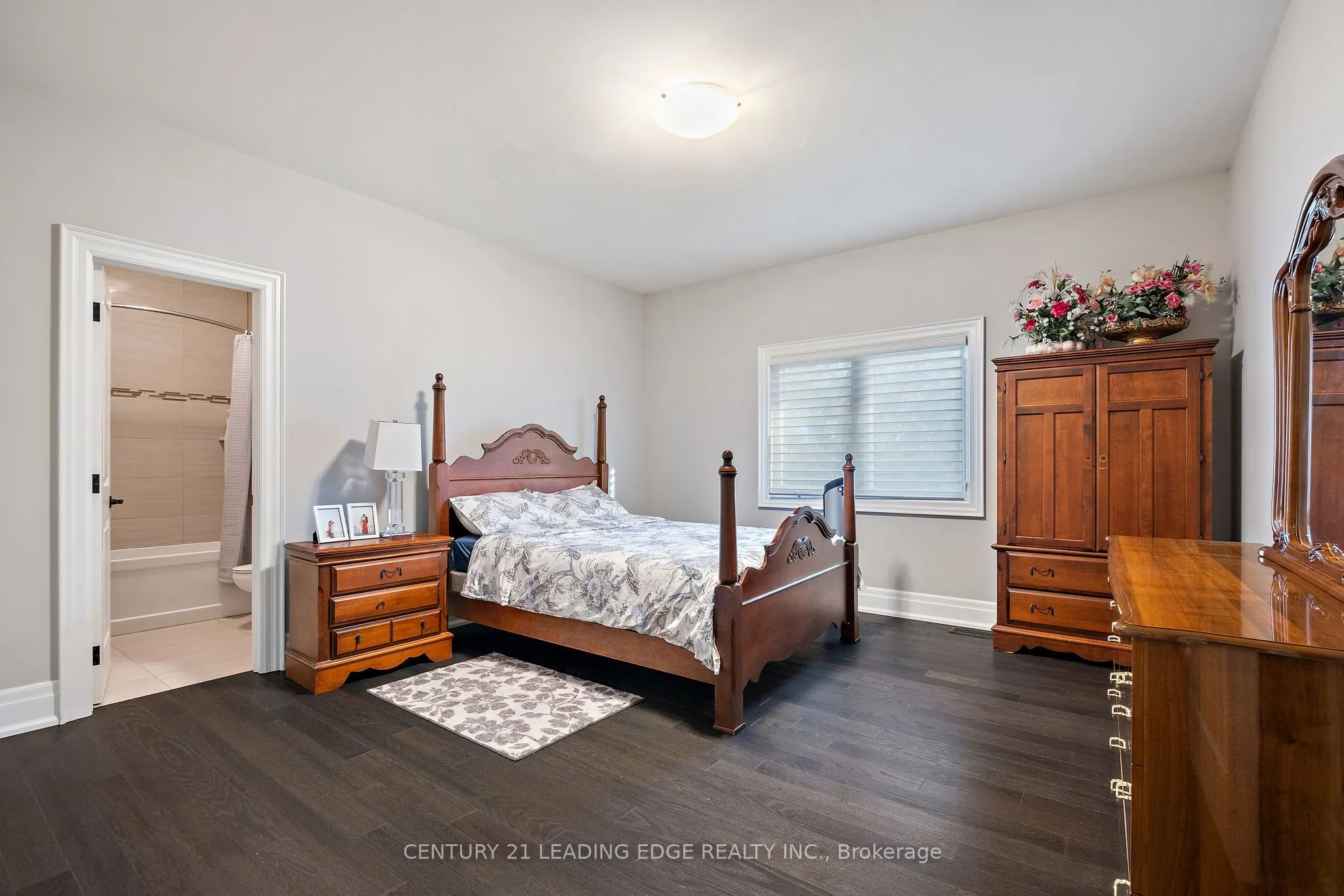 12 JONQUIL Crescent