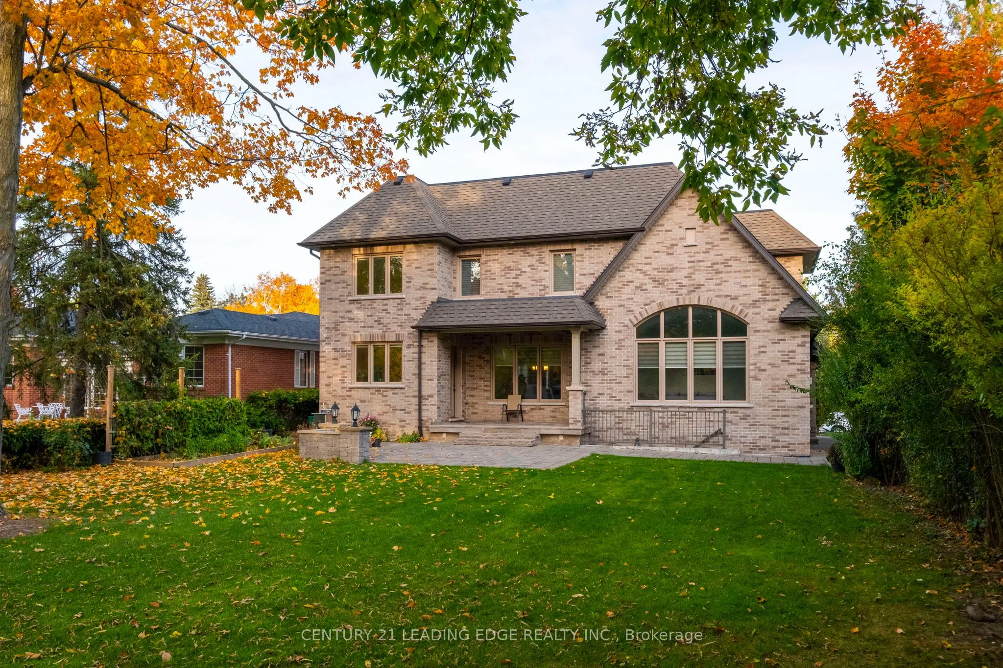 12 JONQUIL Crescent