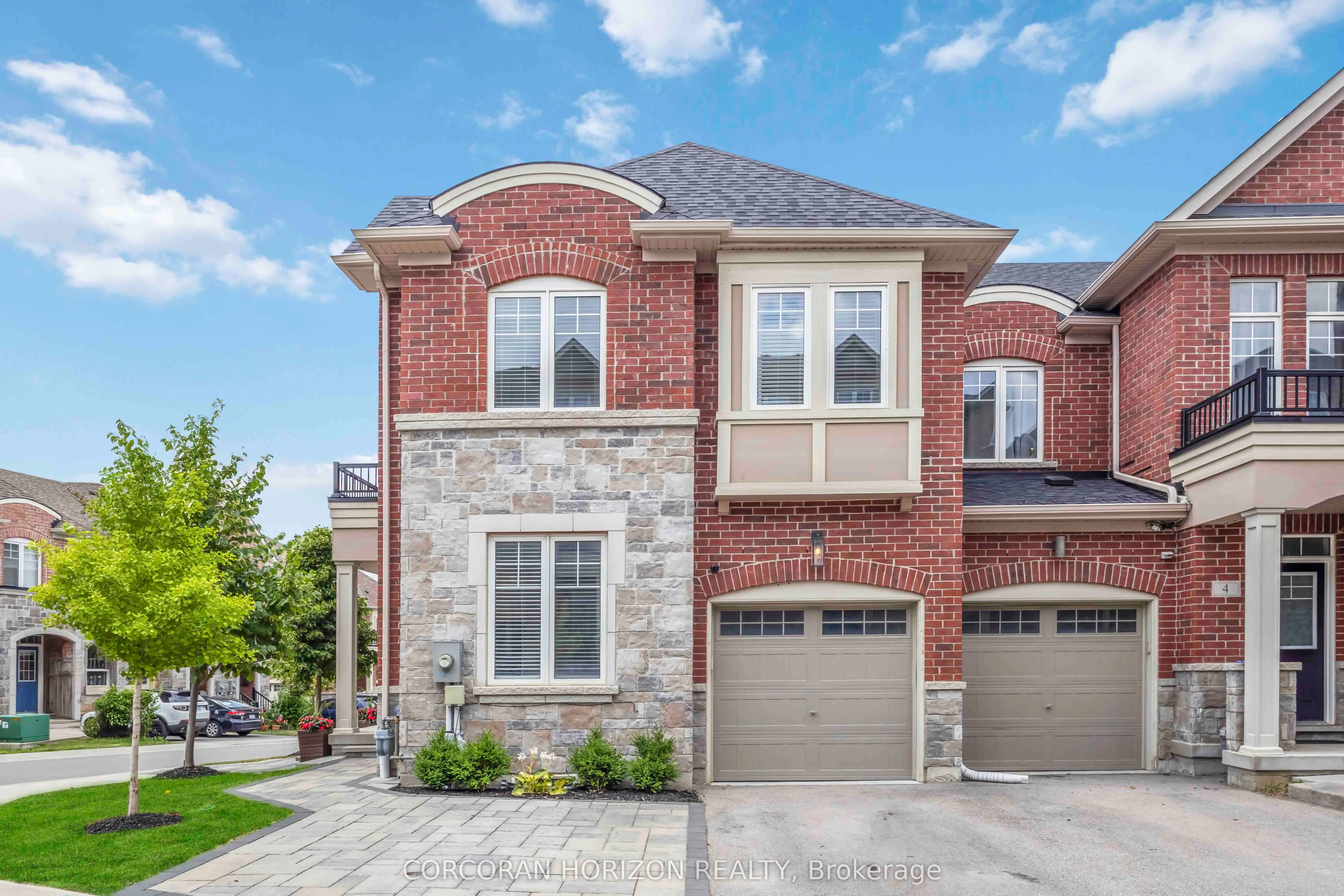 81 Dundonald Trail