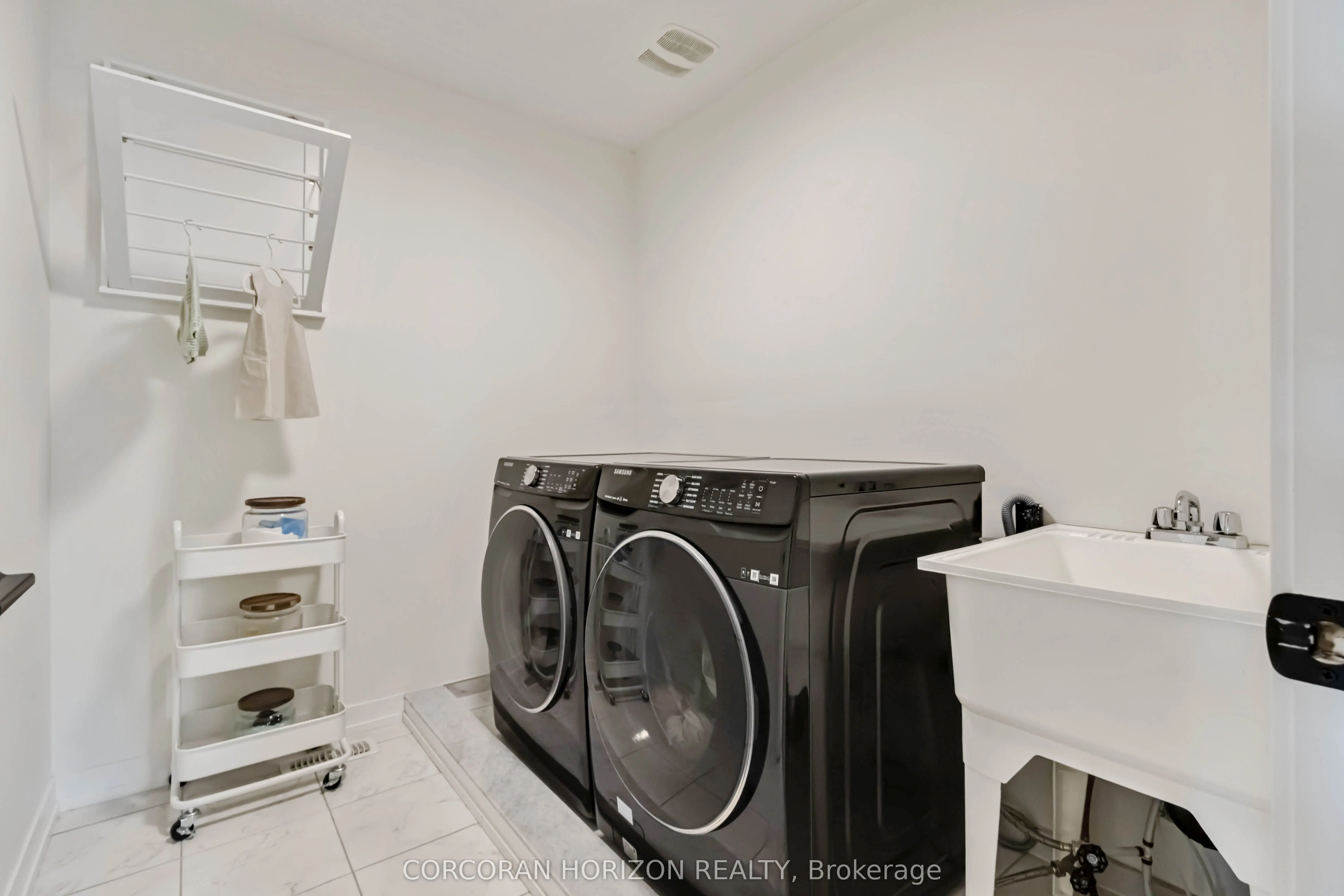 81 Dundonald Trail