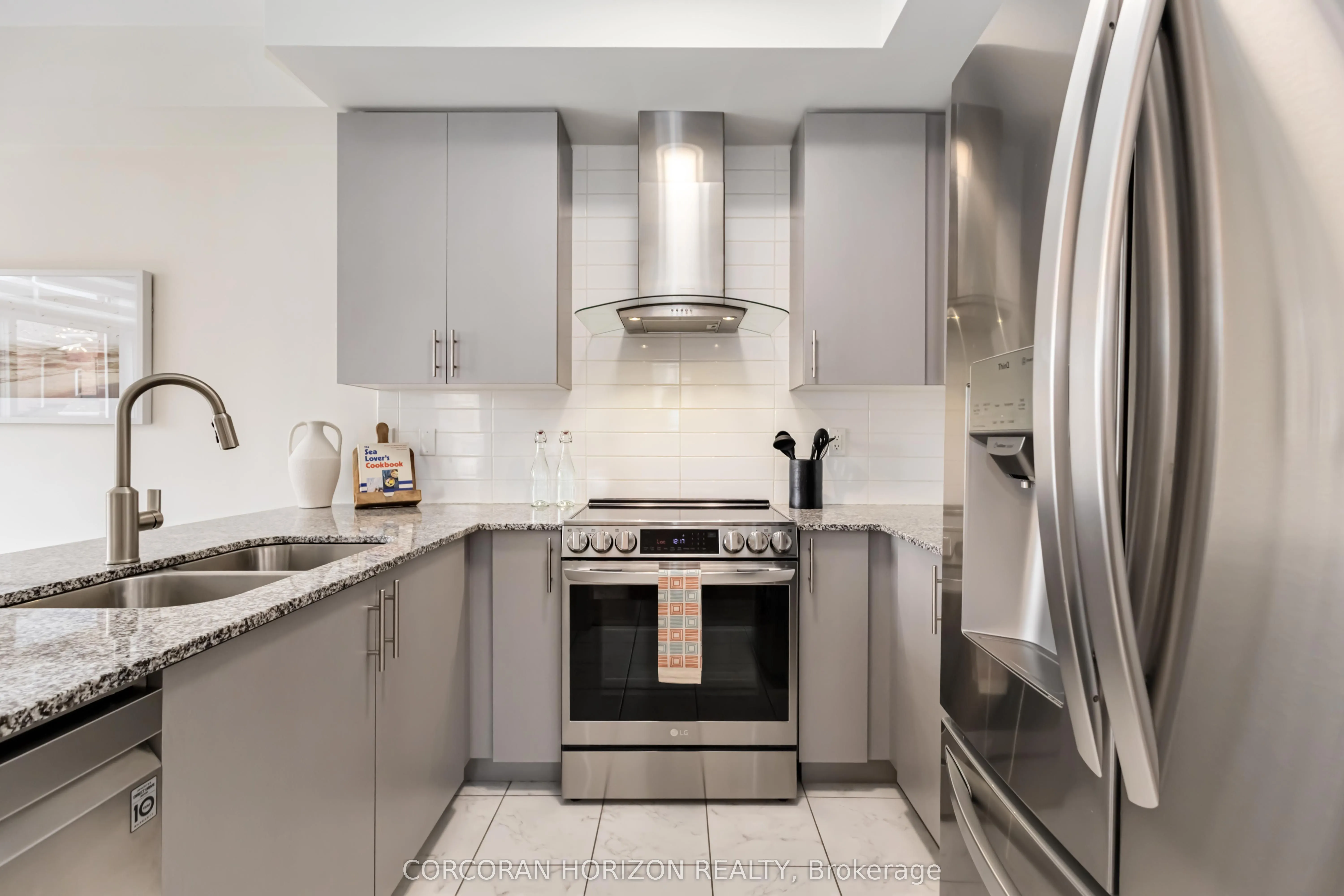 81 Dundonald Trail