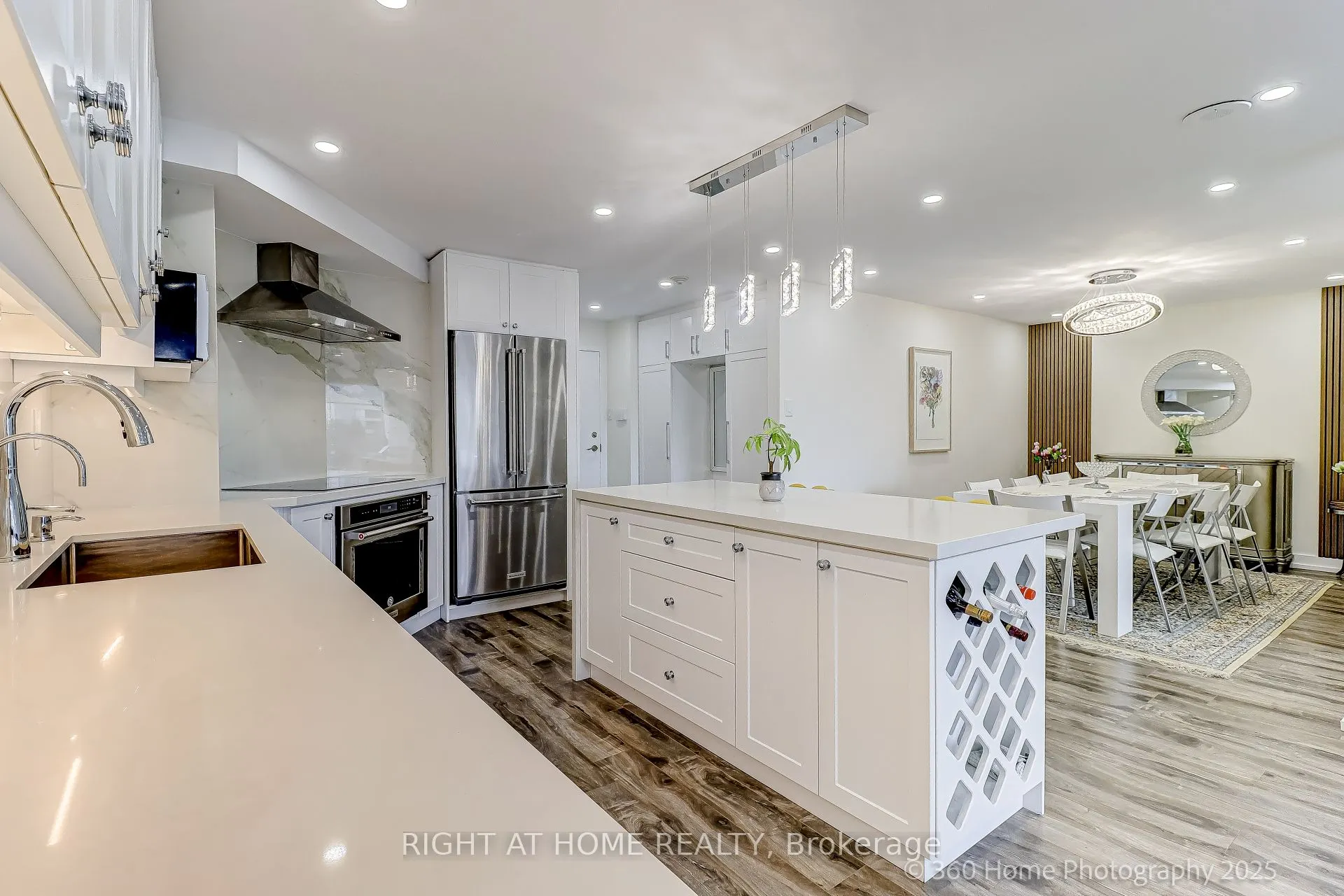 1 Clark Avenue W, #912