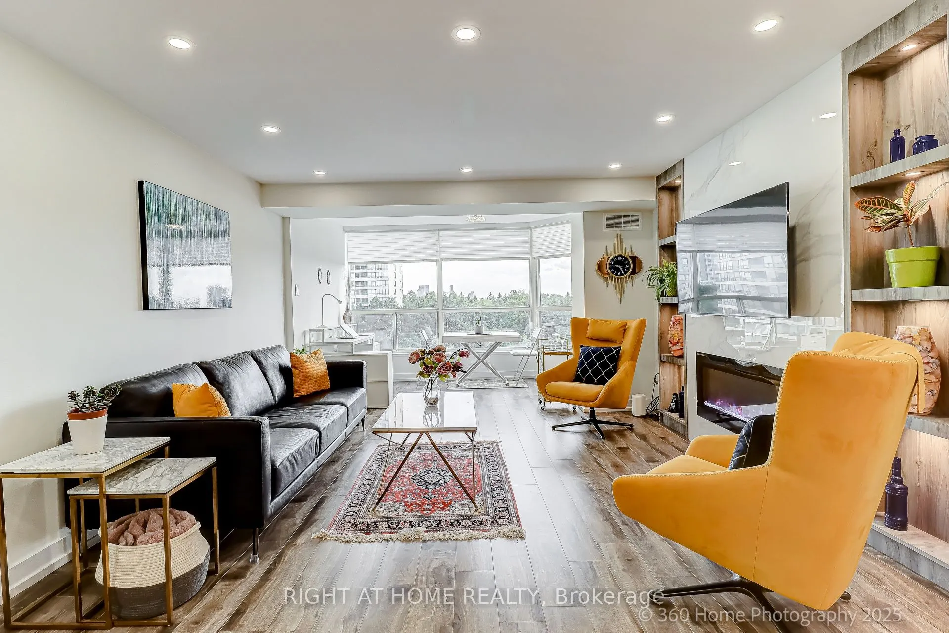 1 Clark Avenue W, #912