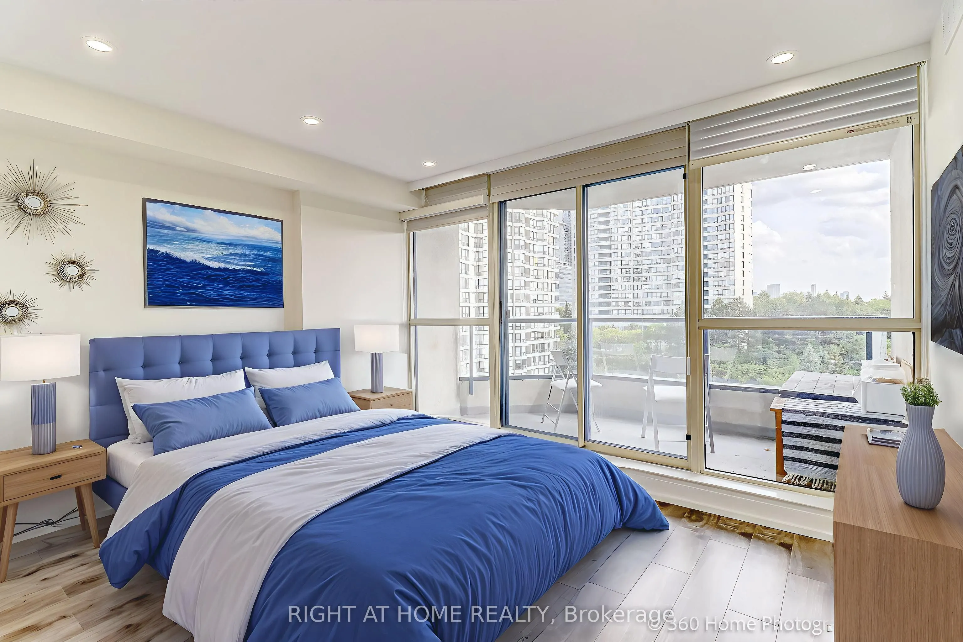 1 Clark Avenue W, #912