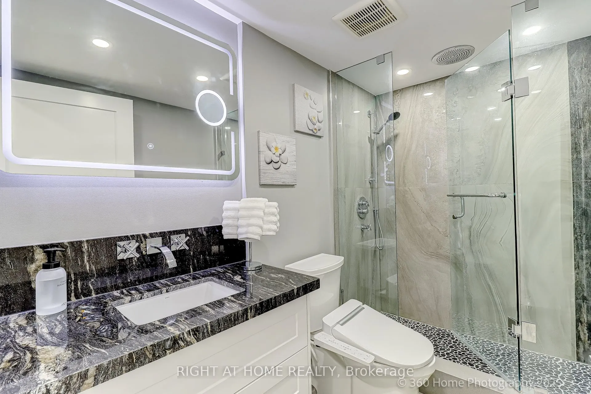 1 Clark Avenue W, #912