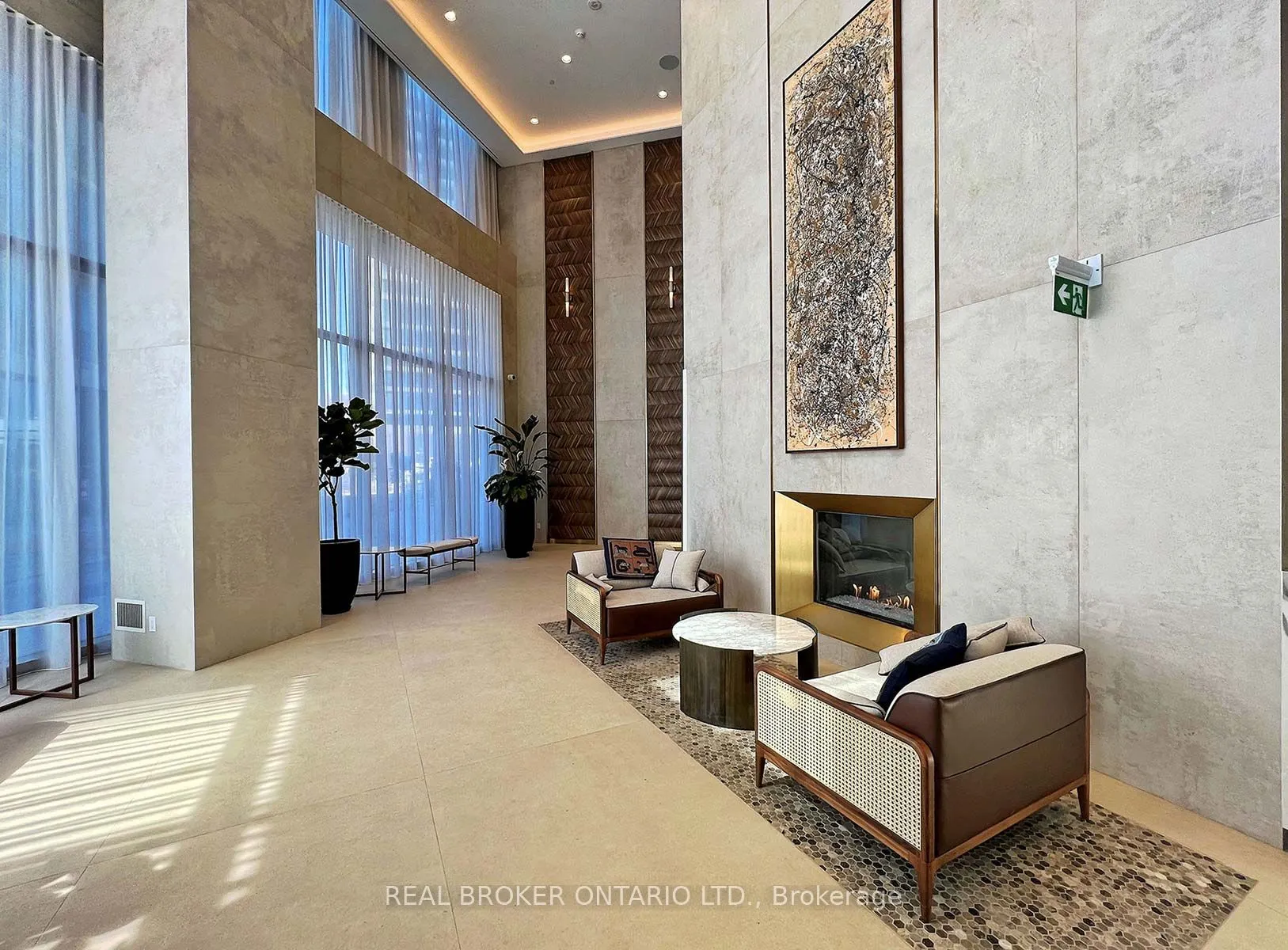1000 Portage Parkway, #2905