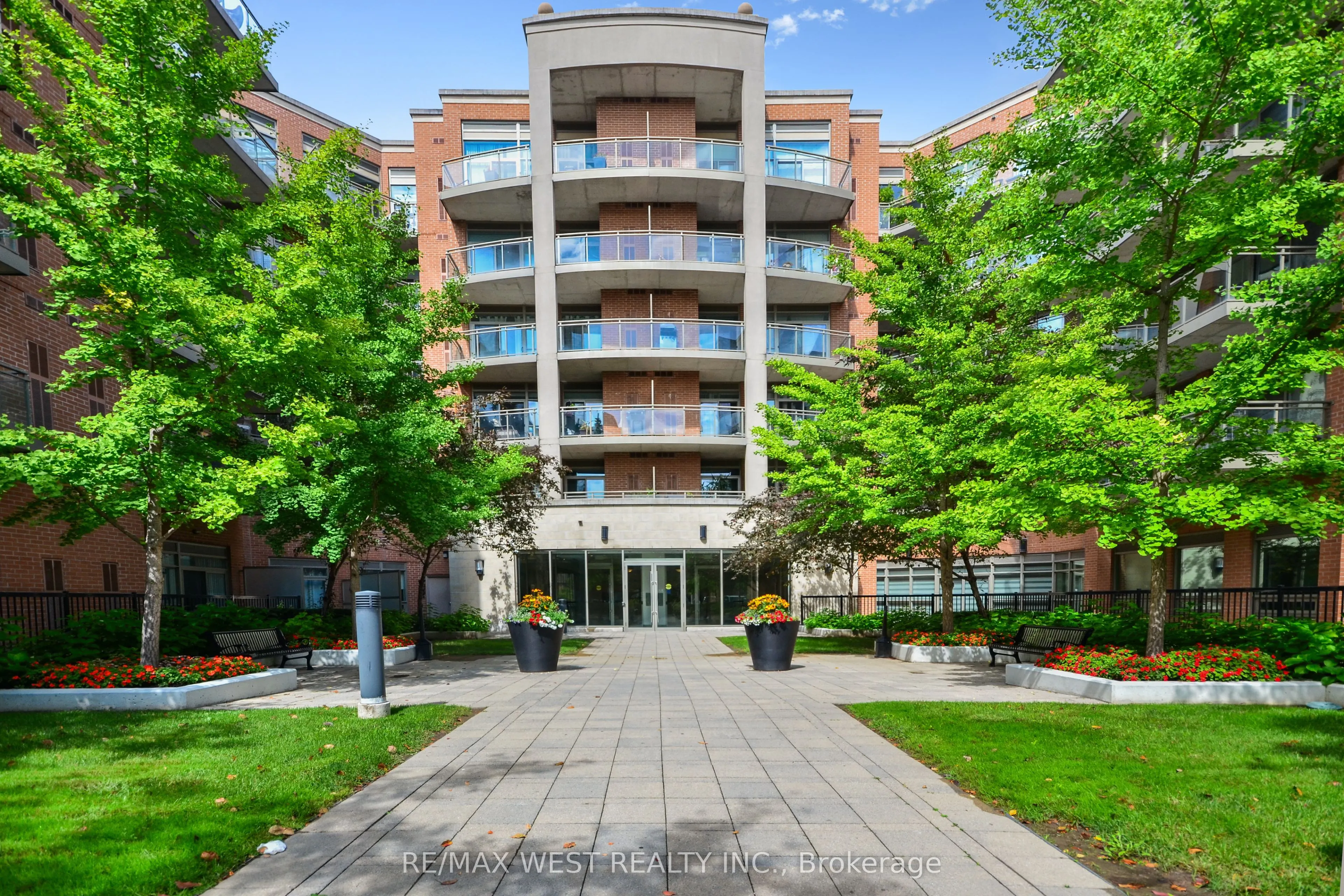 281 Woodbridge Avenue, #321