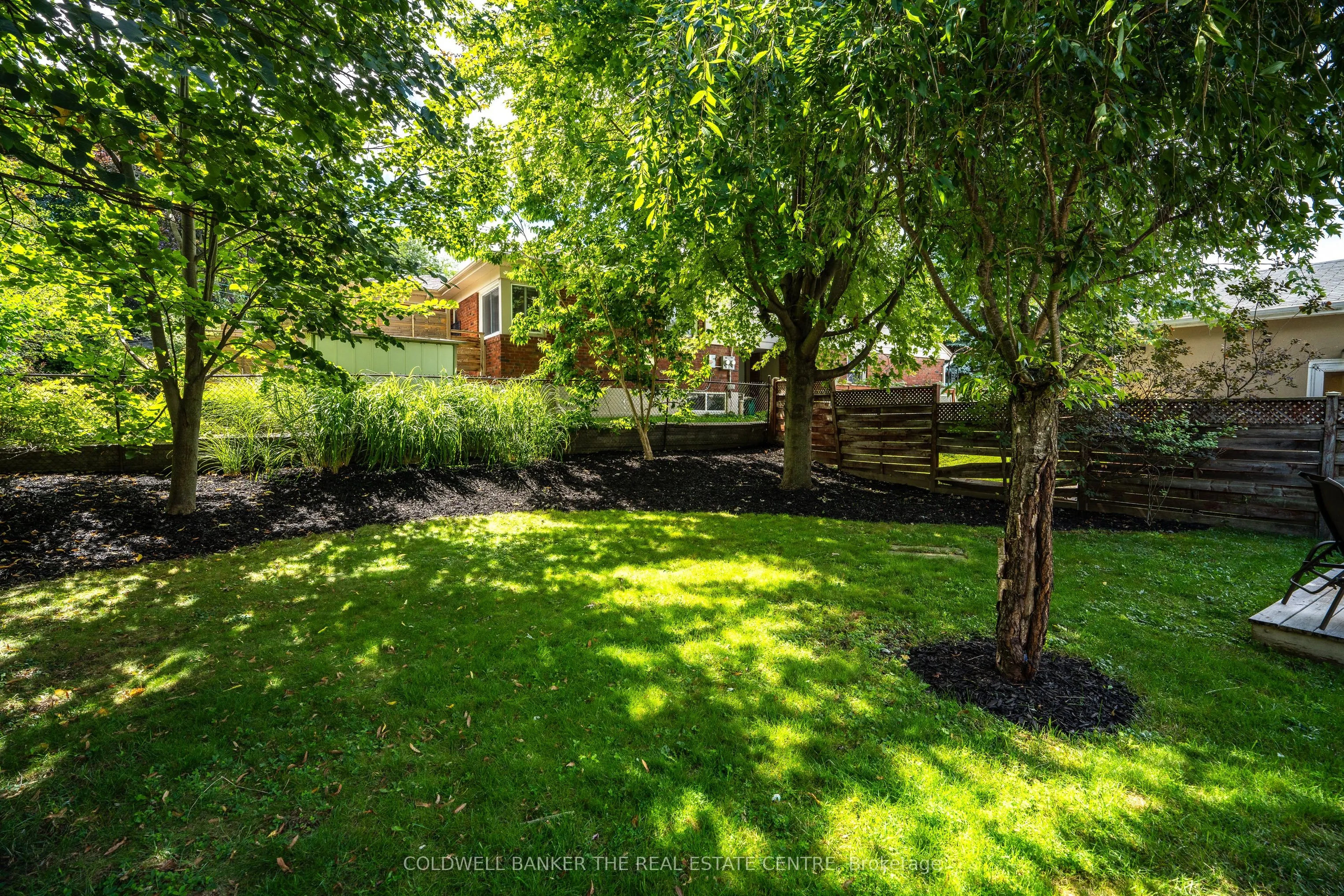 272 Avenue Road