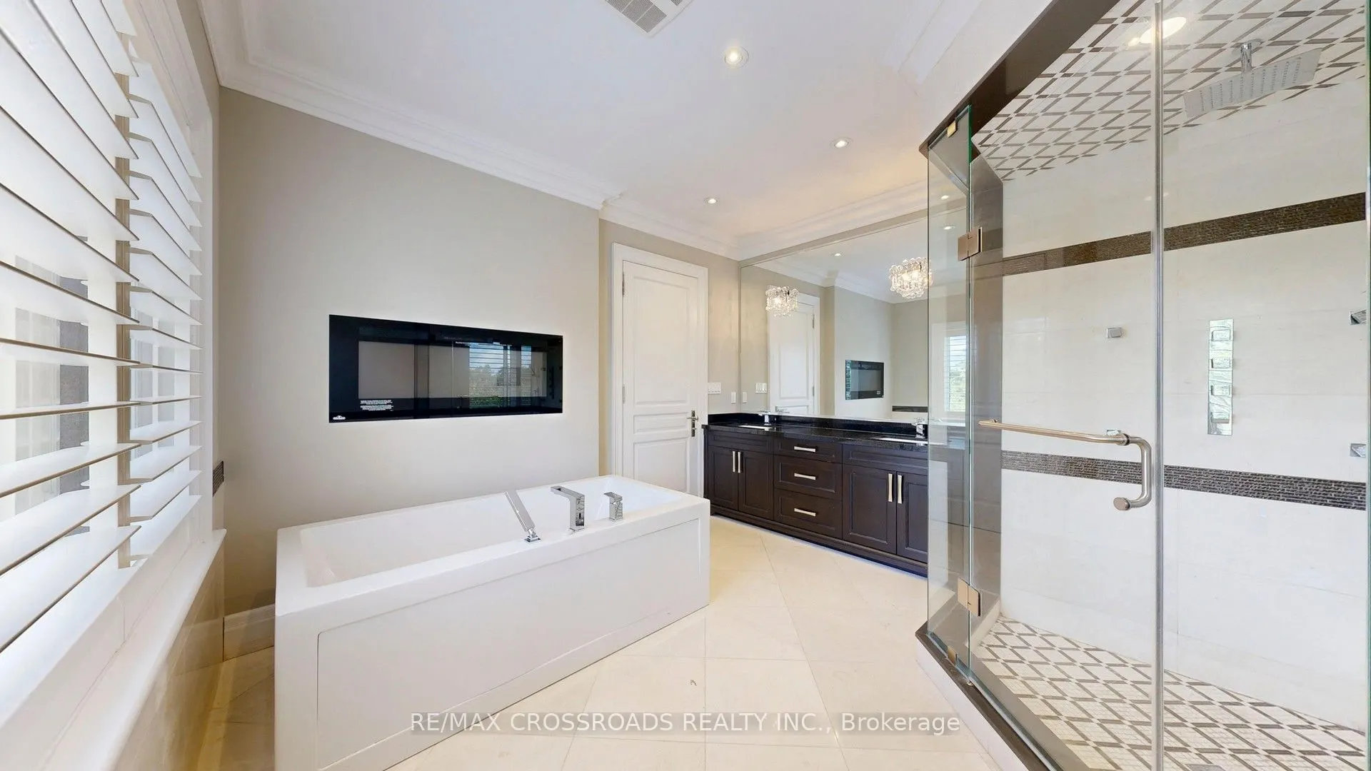 635 Elgin Mills Road W