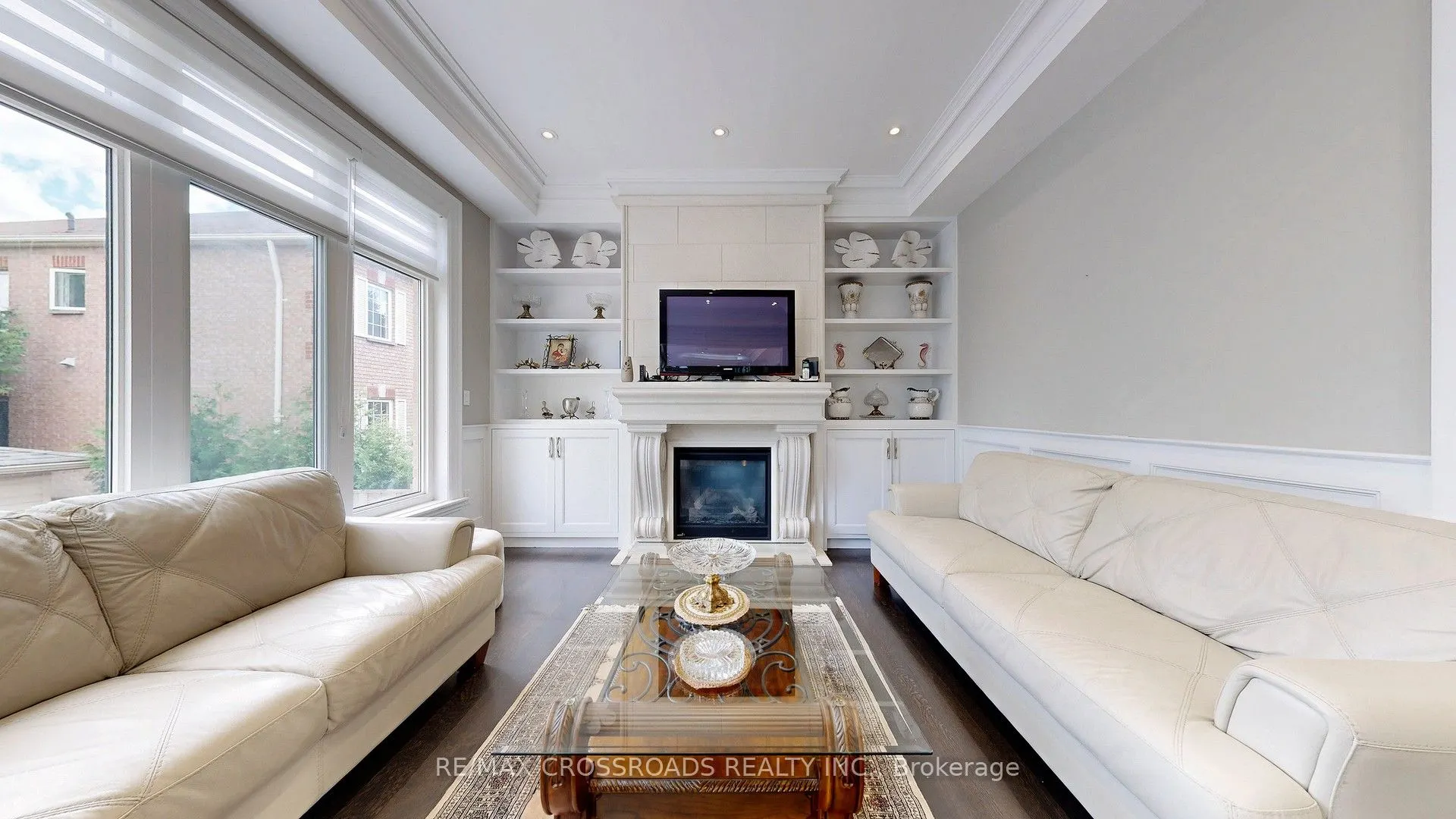 635 Elgin Mills Road W