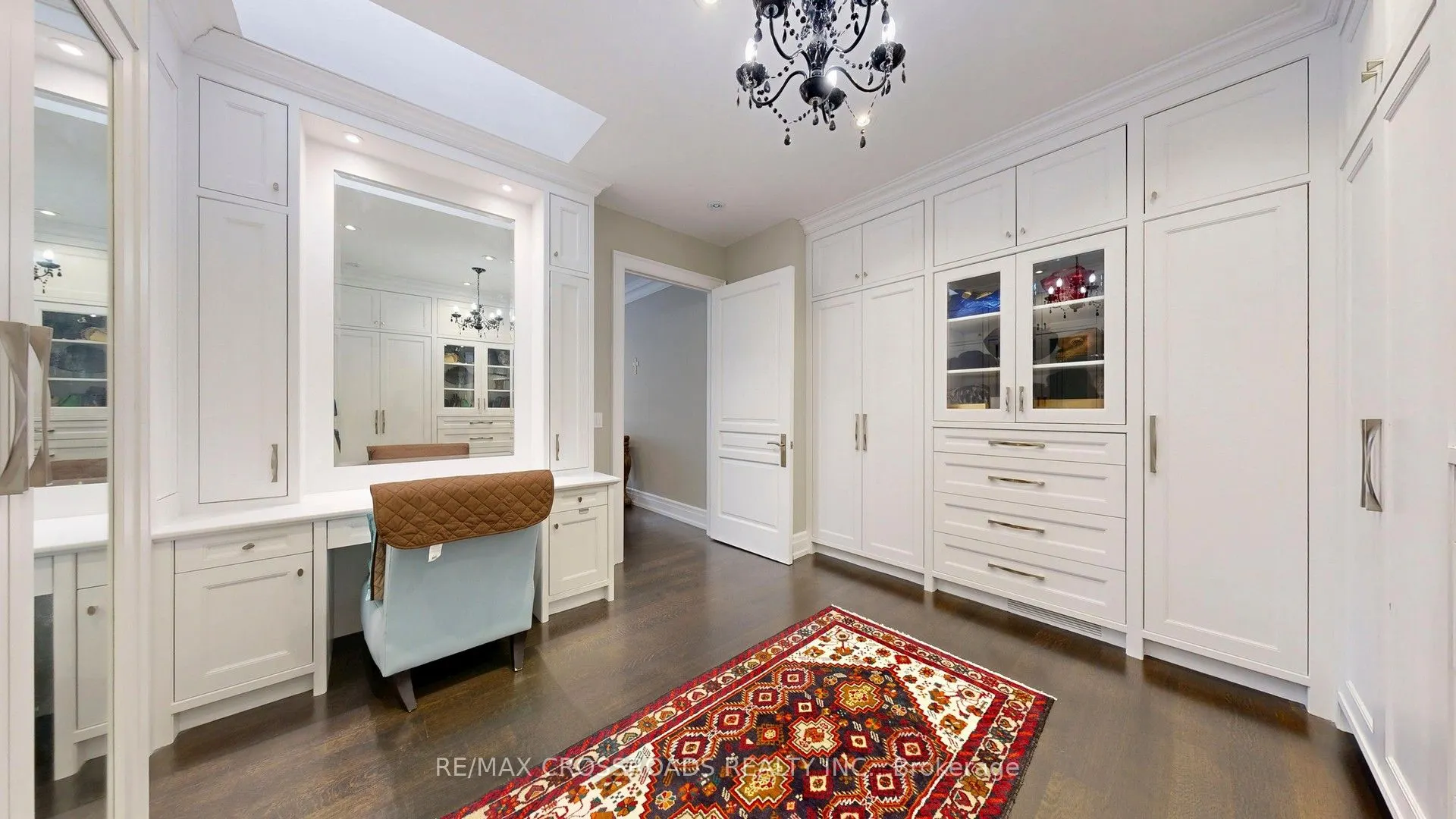 635 Elgin Mills Road W