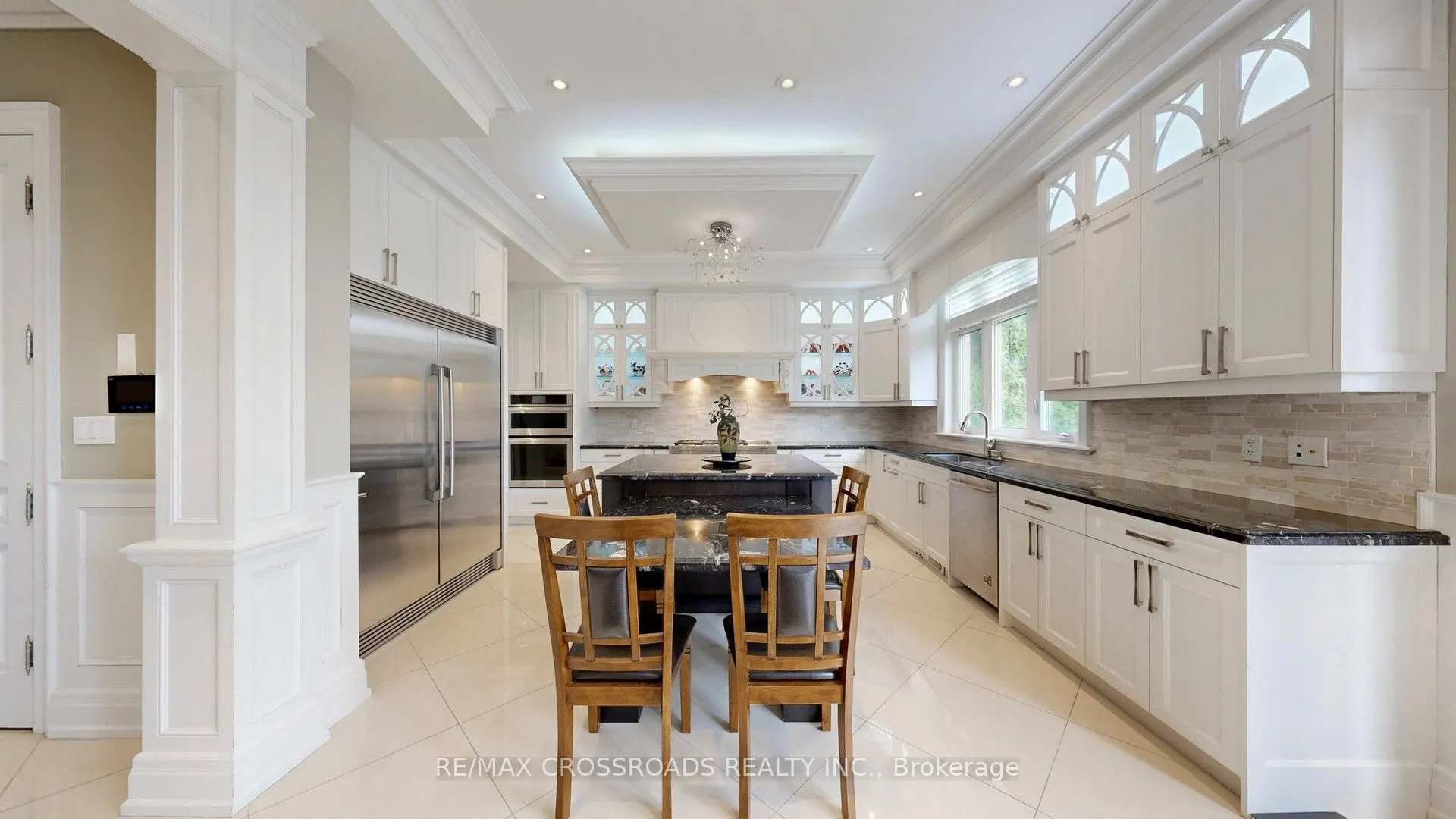 635 Elgin Mills Road W