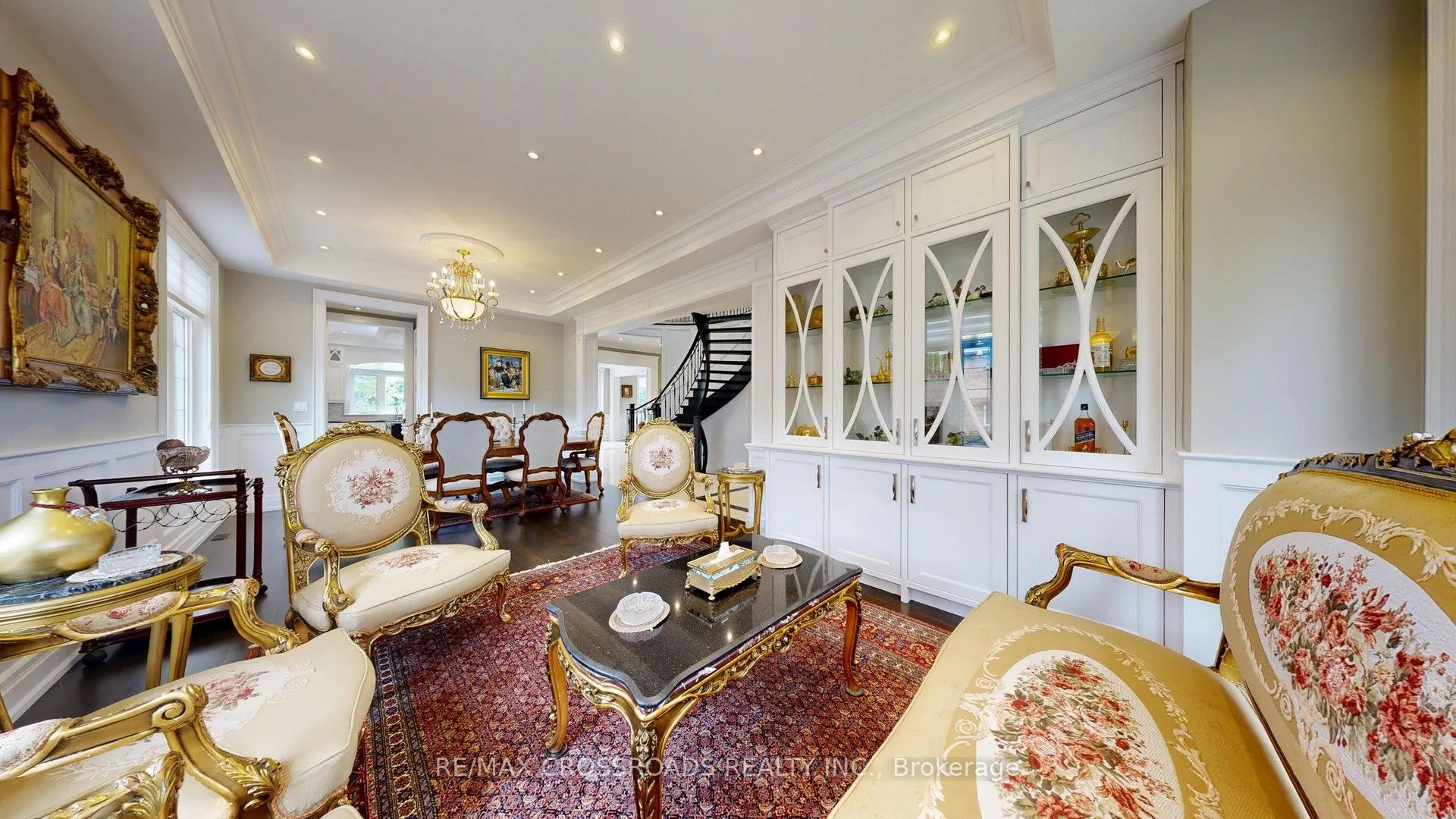 635 Elgin Mills Road W