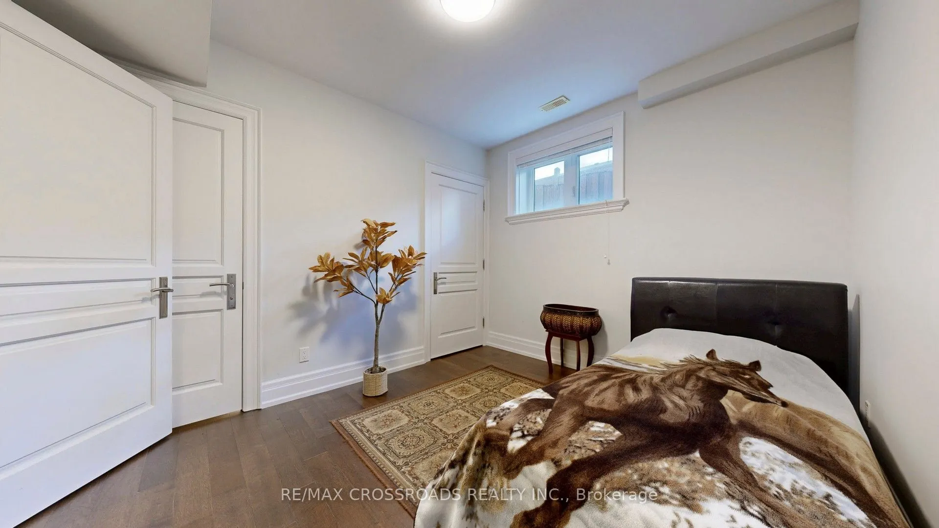 635 Elgin Mills Road W
