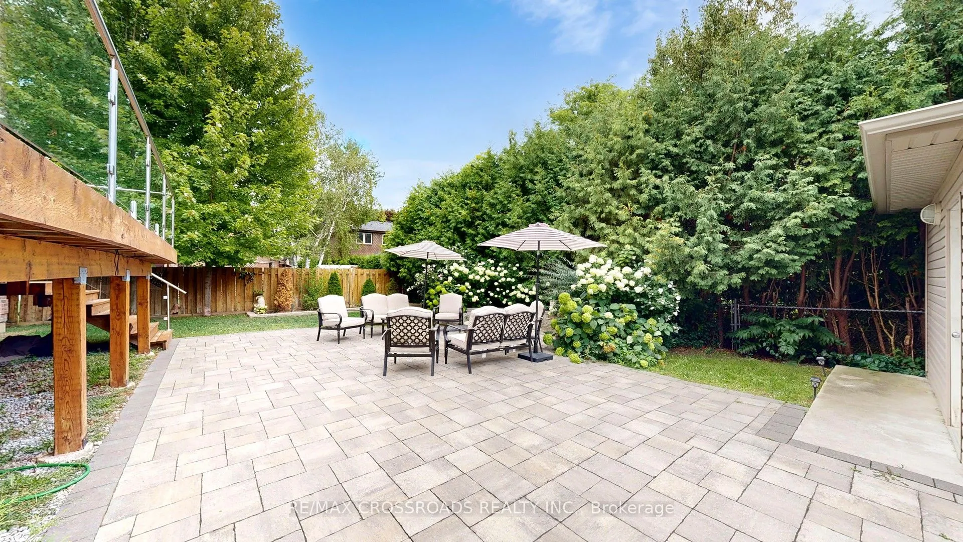635 Elgin Mills Road W