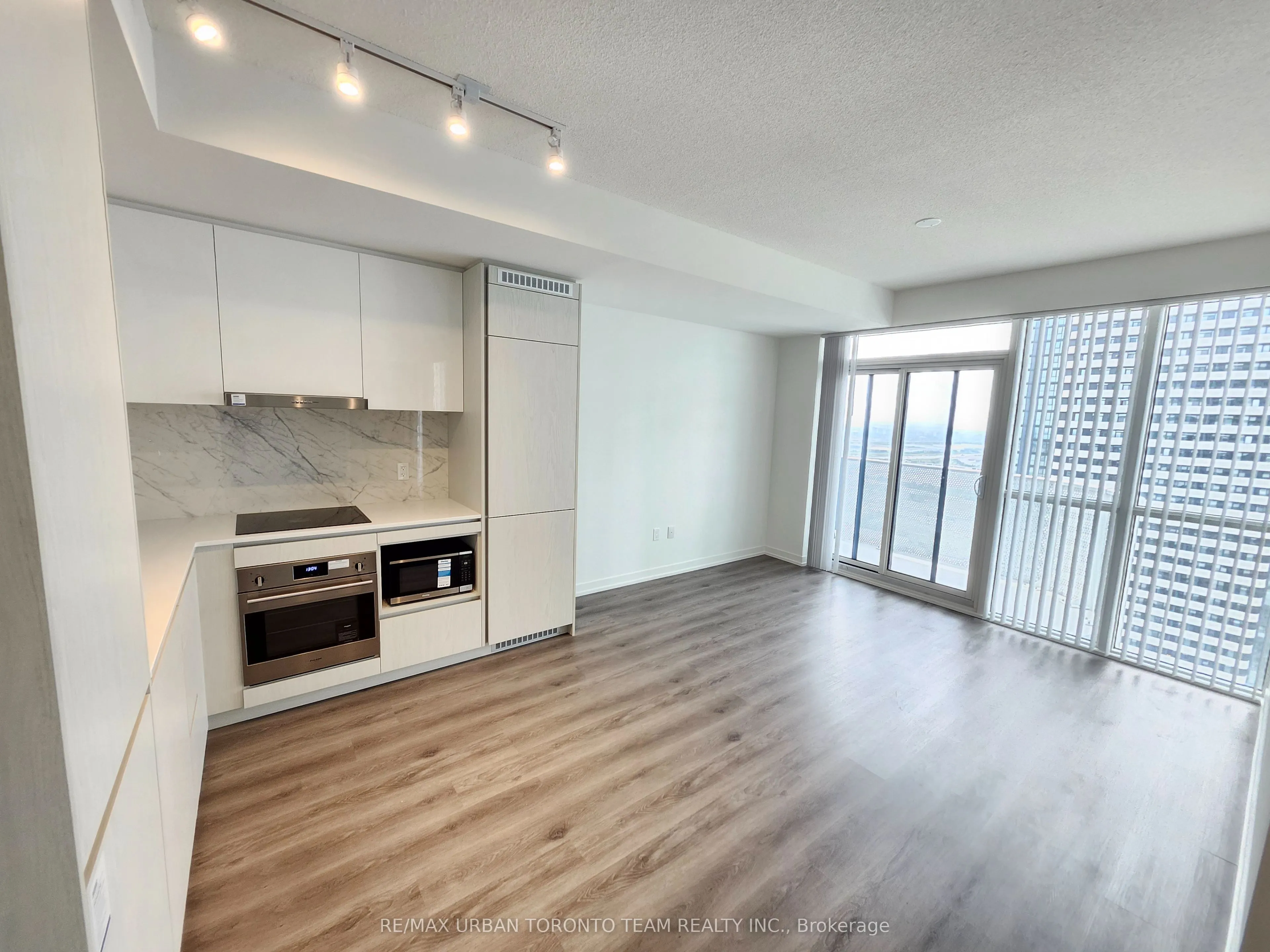 28 Interchange Way, #4103