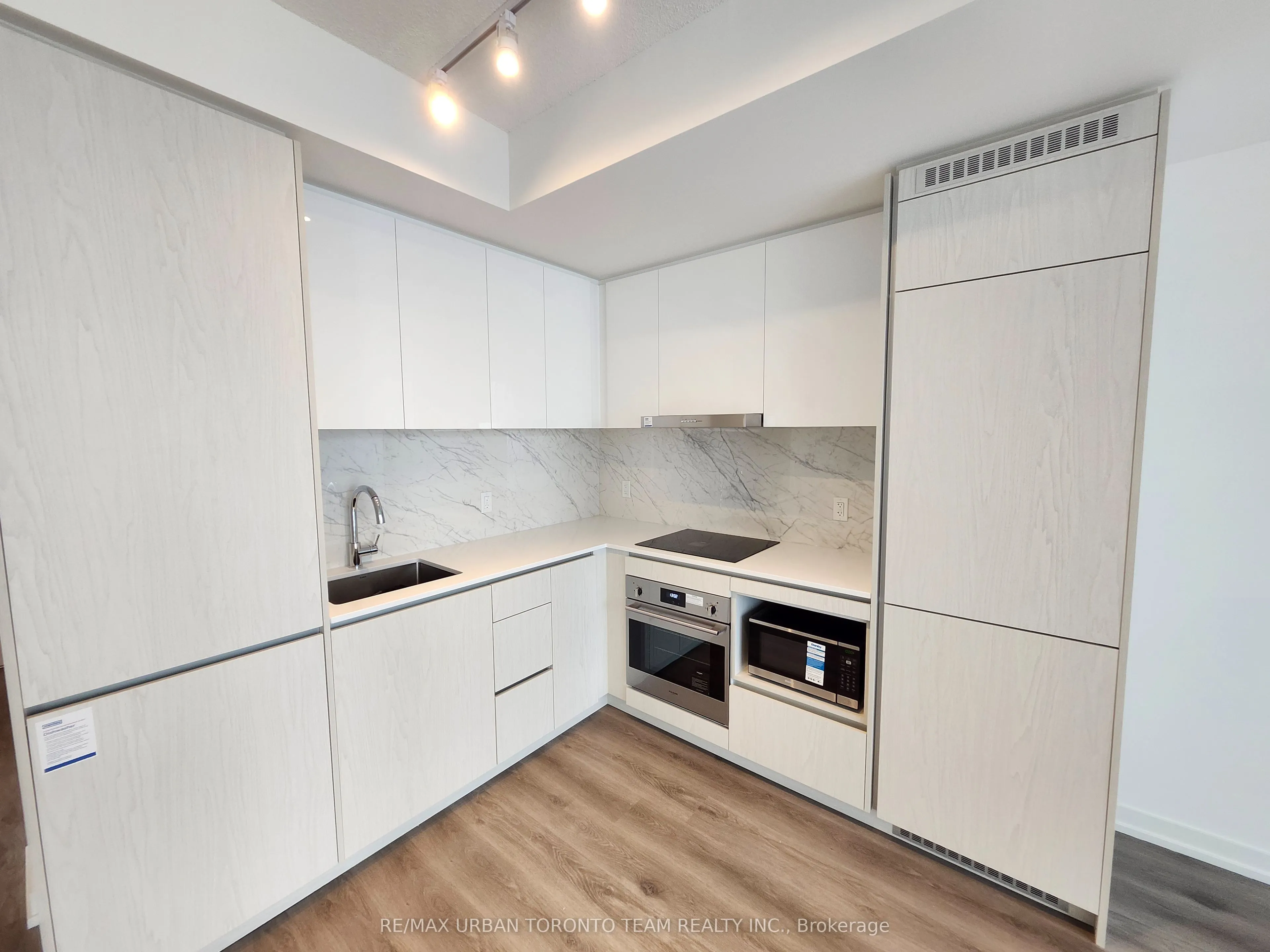 28 Interchange Way, #4103