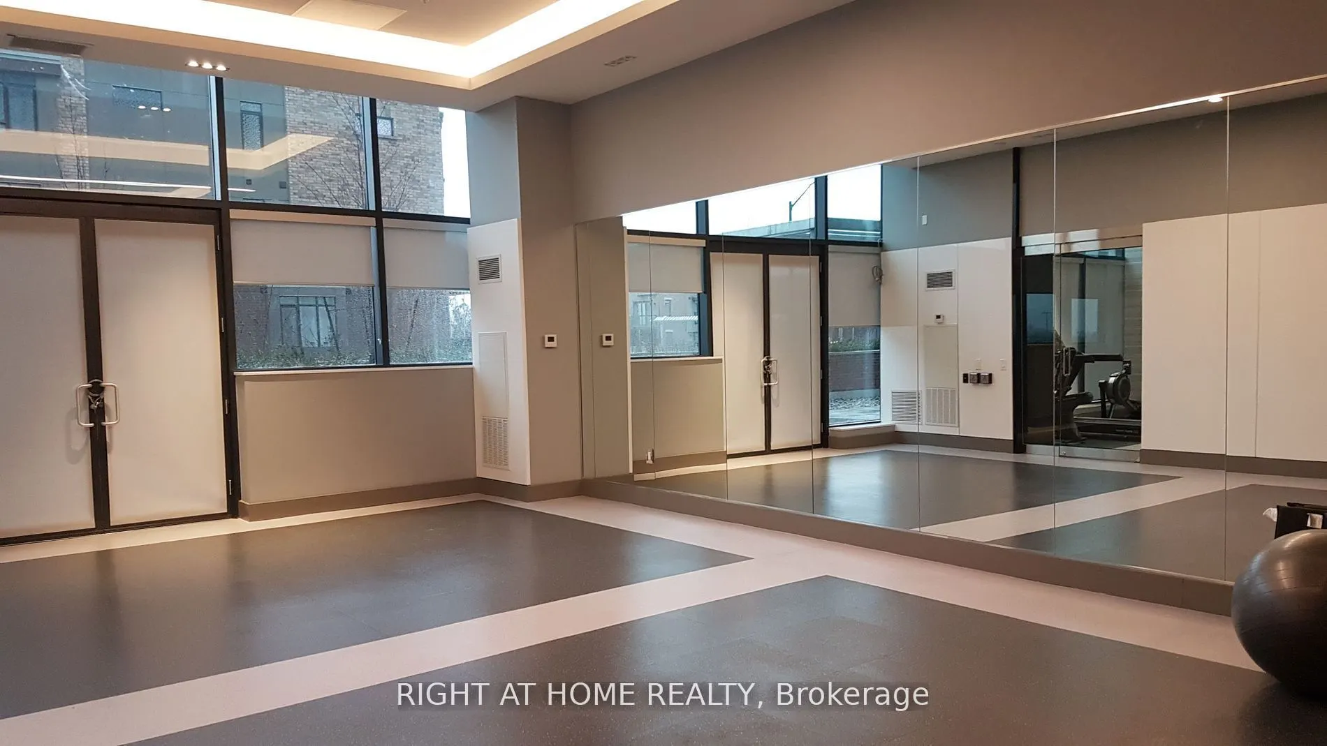 99 Eagle Rock Way, #1003
