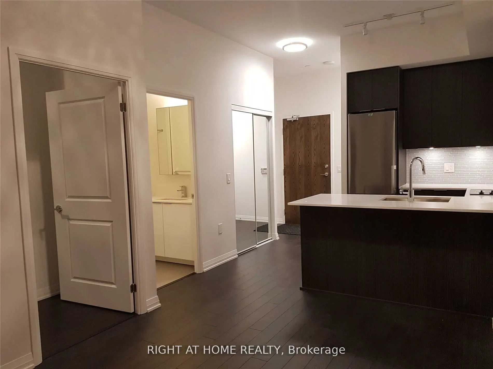 99 Eagle Rock Way, #1003