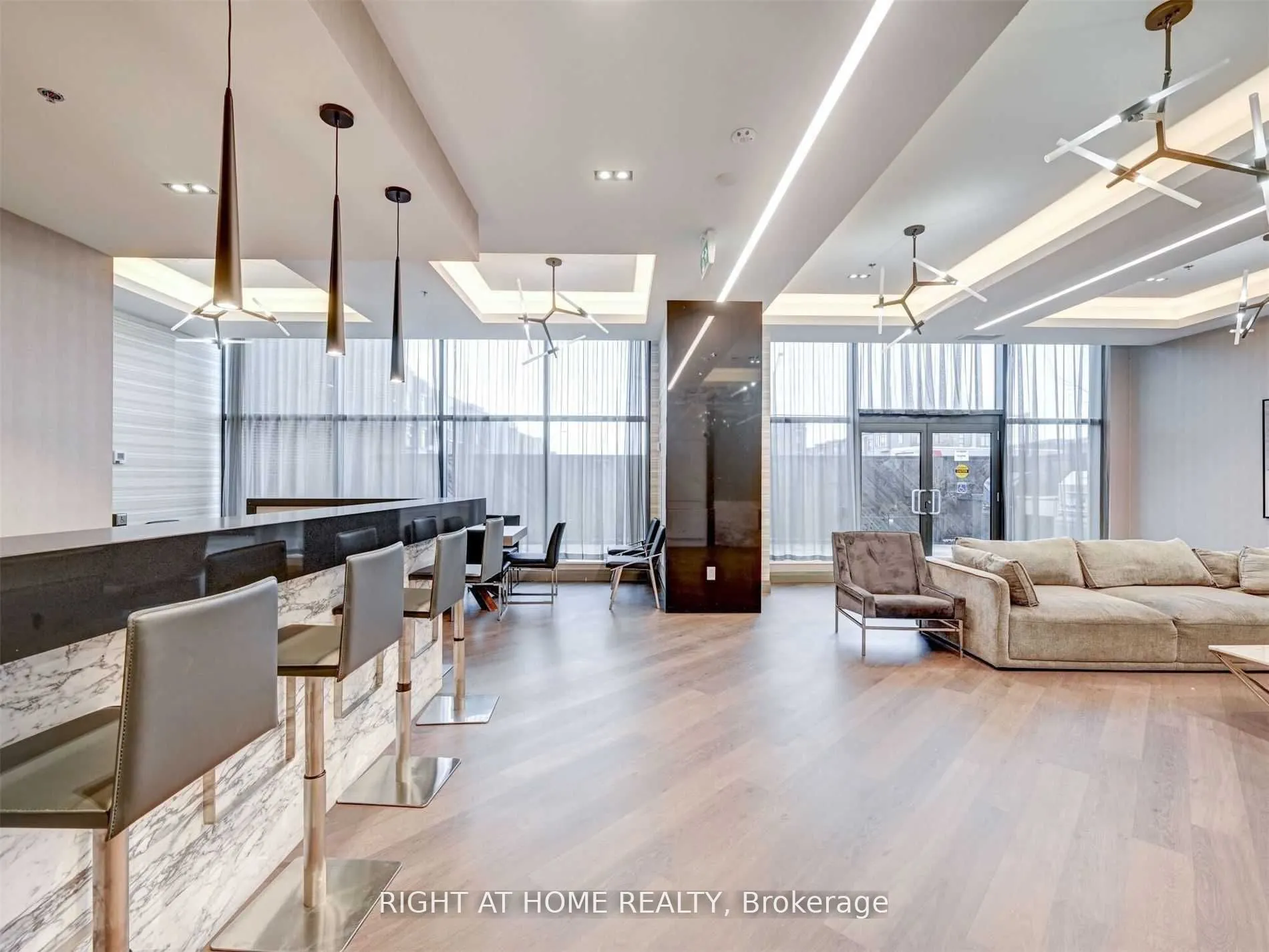 99 Eagle Rock Way, #1003