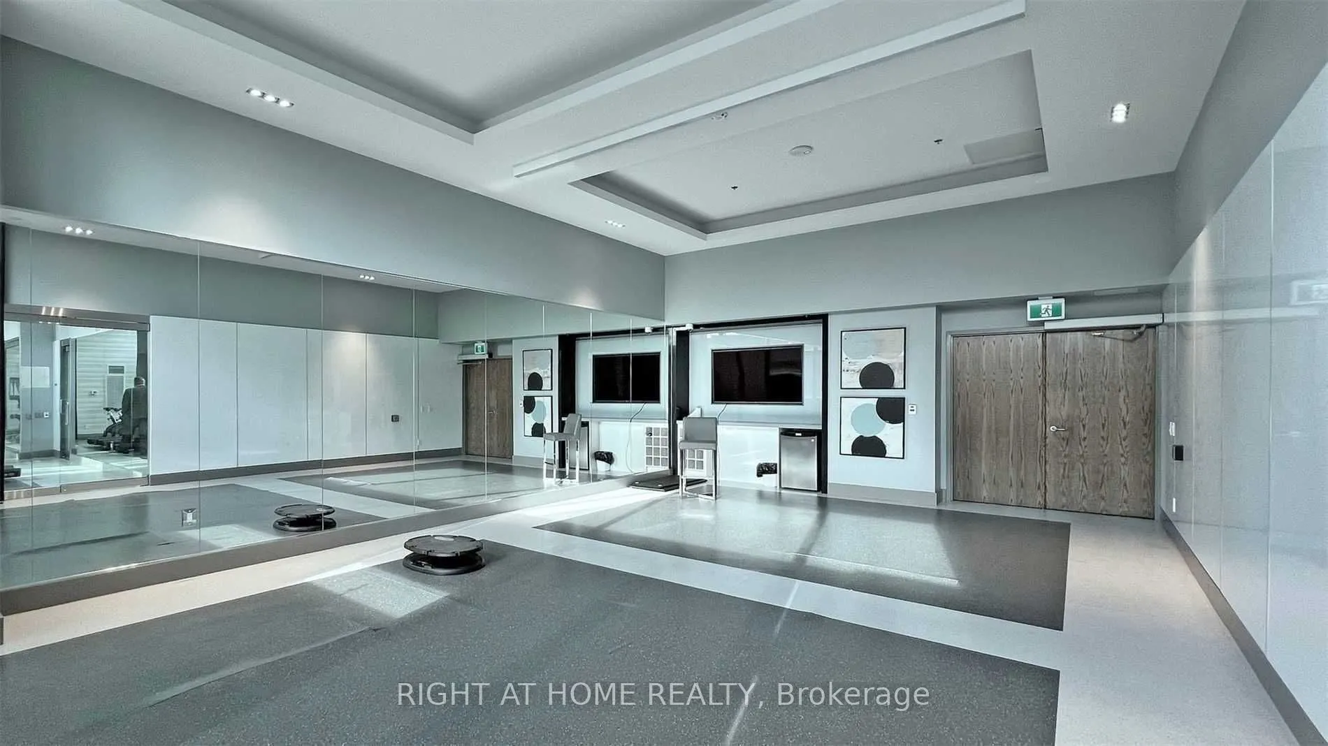 99 Eagle Rock Way, #1003