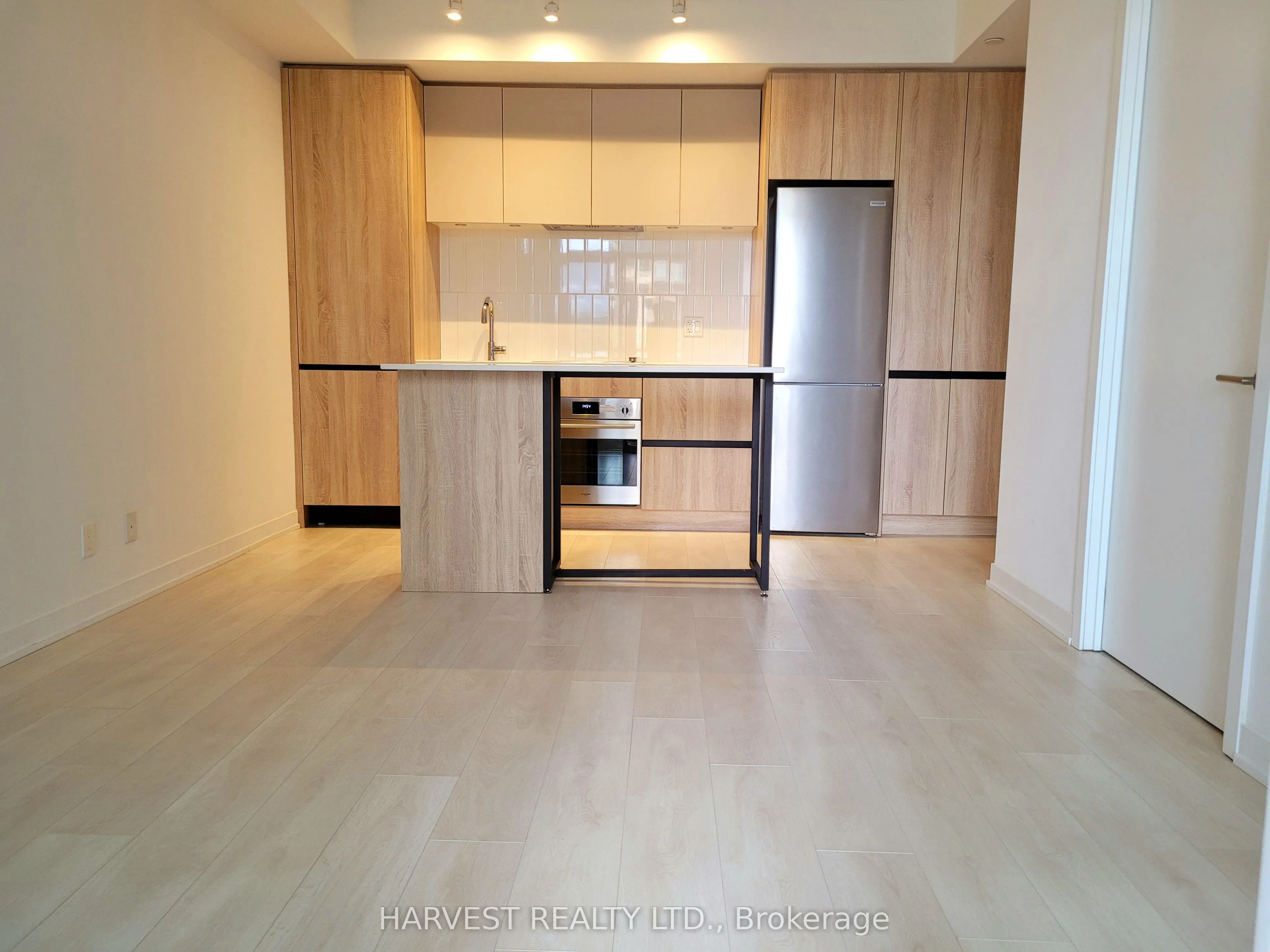 7950 Bathurst Street, #424