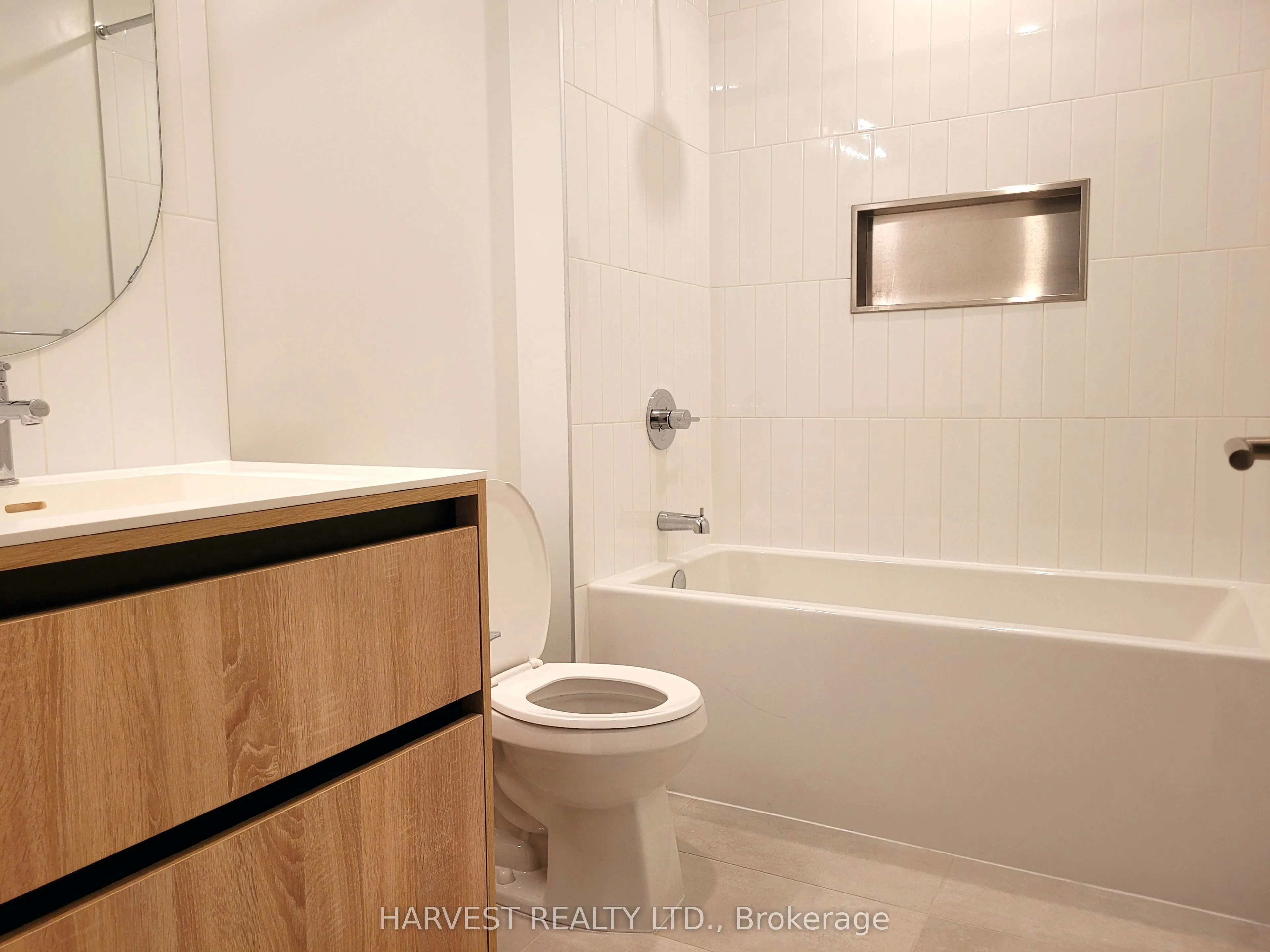 7950 Bathurst Street, #424