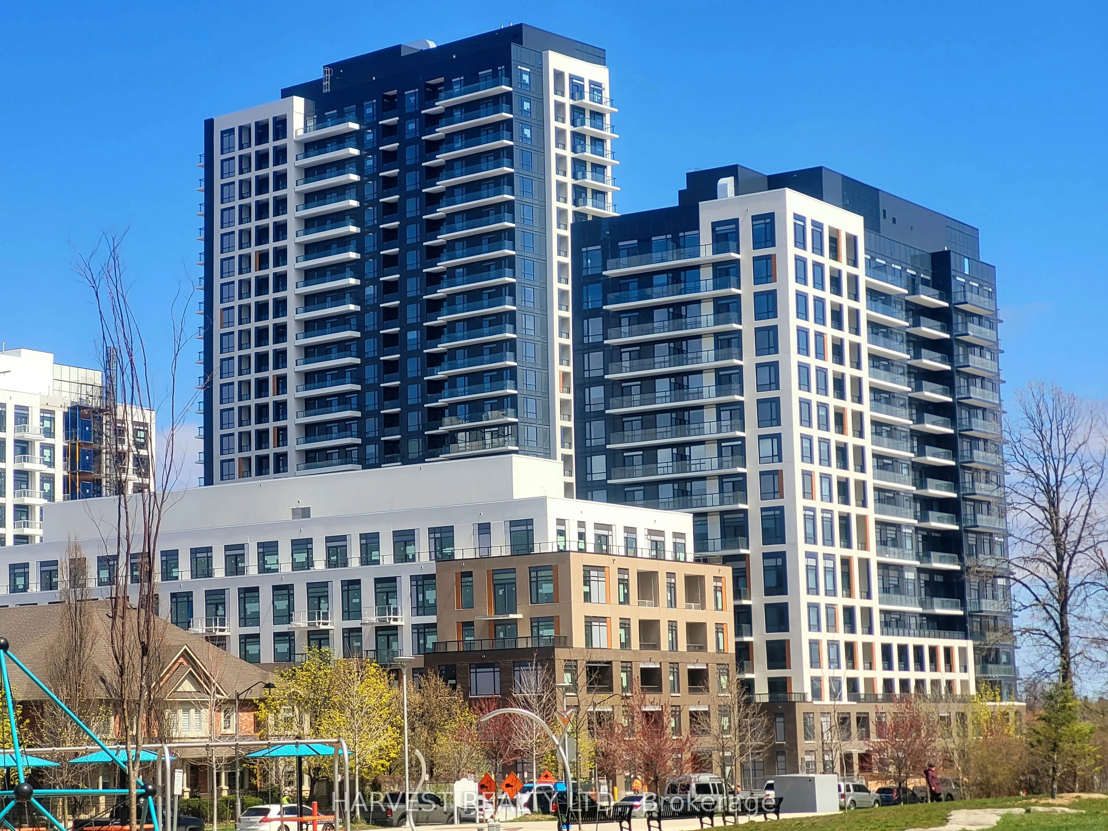 7950 Bathurst Street, #424