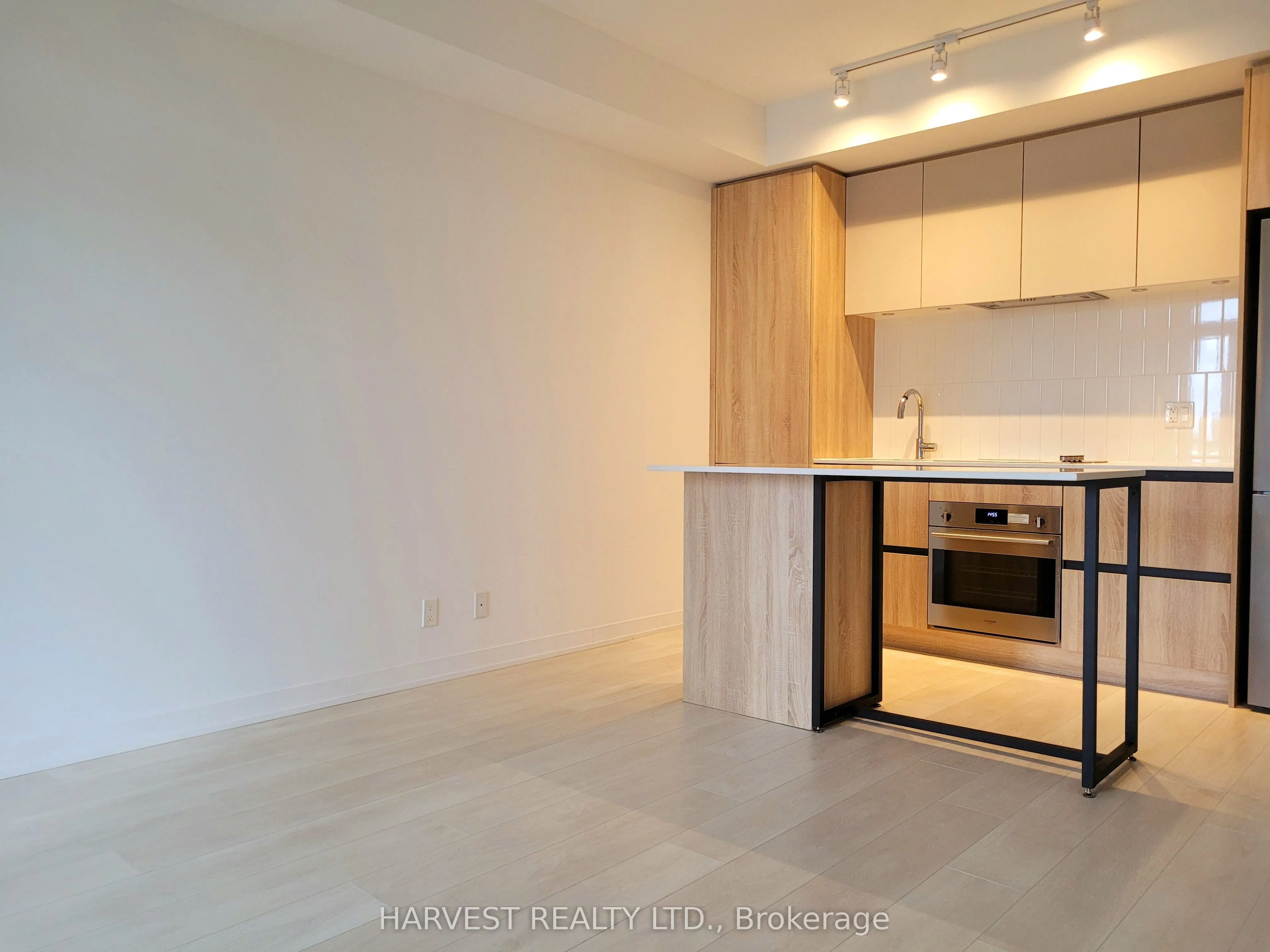 7950 Bathurst Street, #424