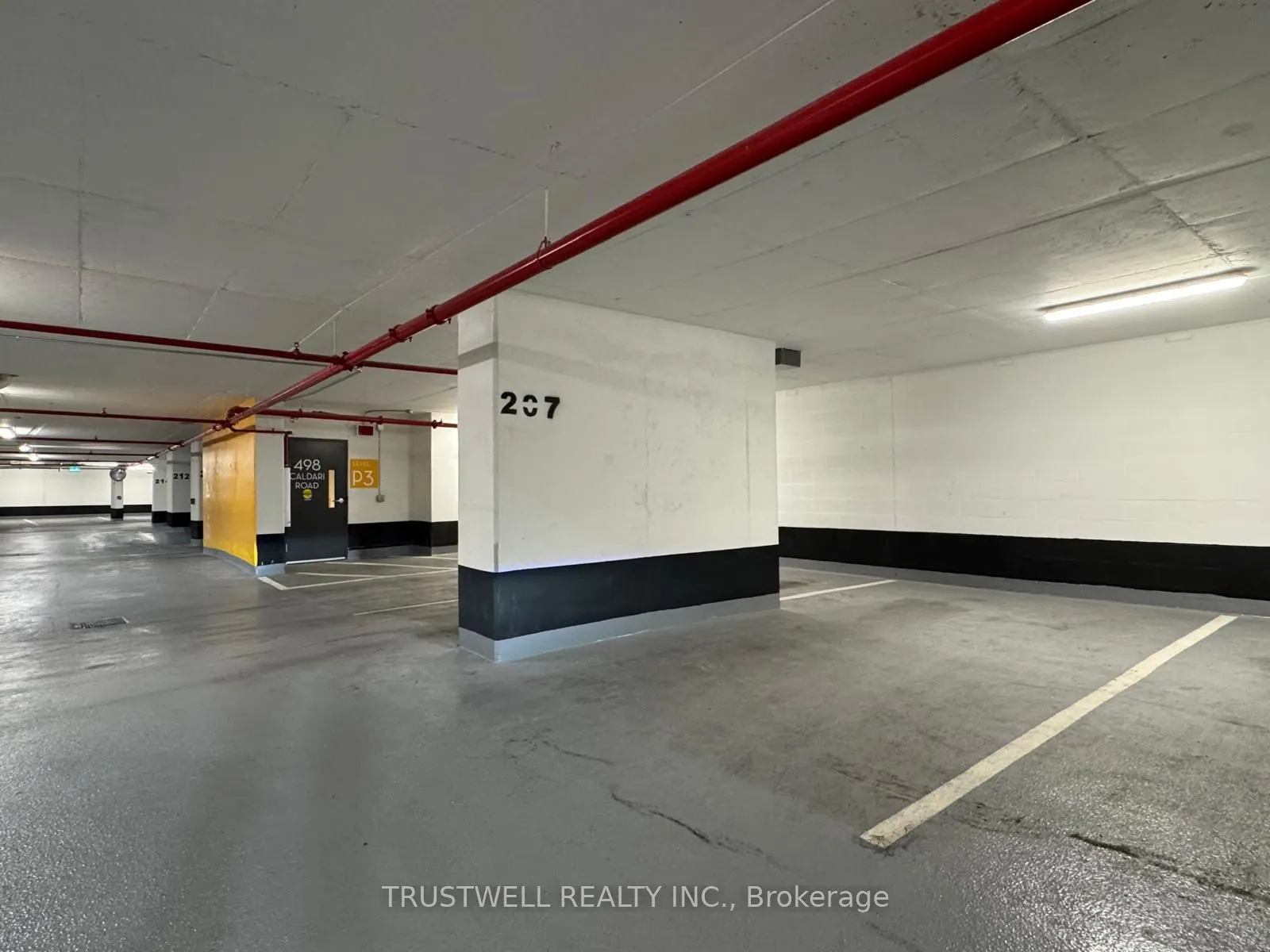 10 Abeja Street, #1819