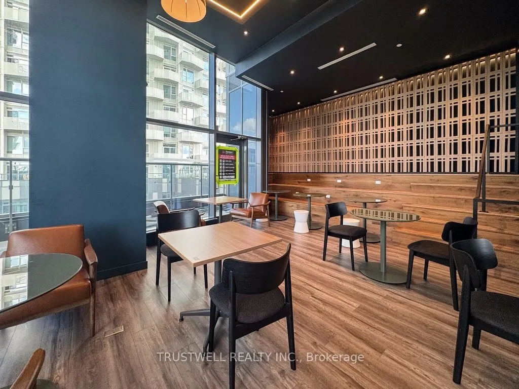 10 Abeja Street, #1819