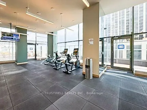 10 Abeja Street, #1819