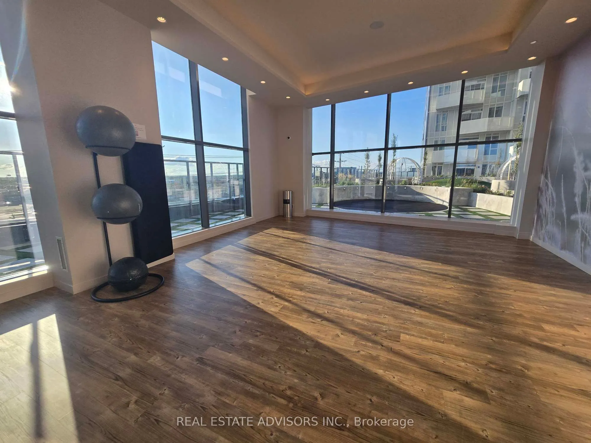 498 Caldari Road, #1724
