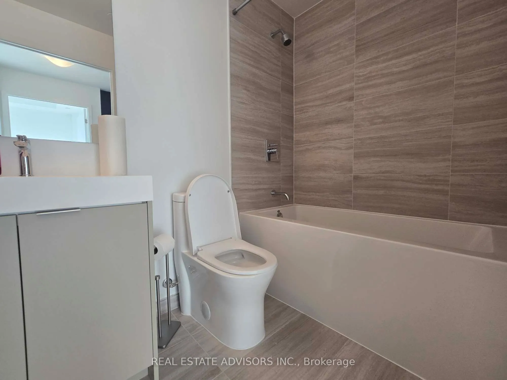 498 Caldari Road, #1724
