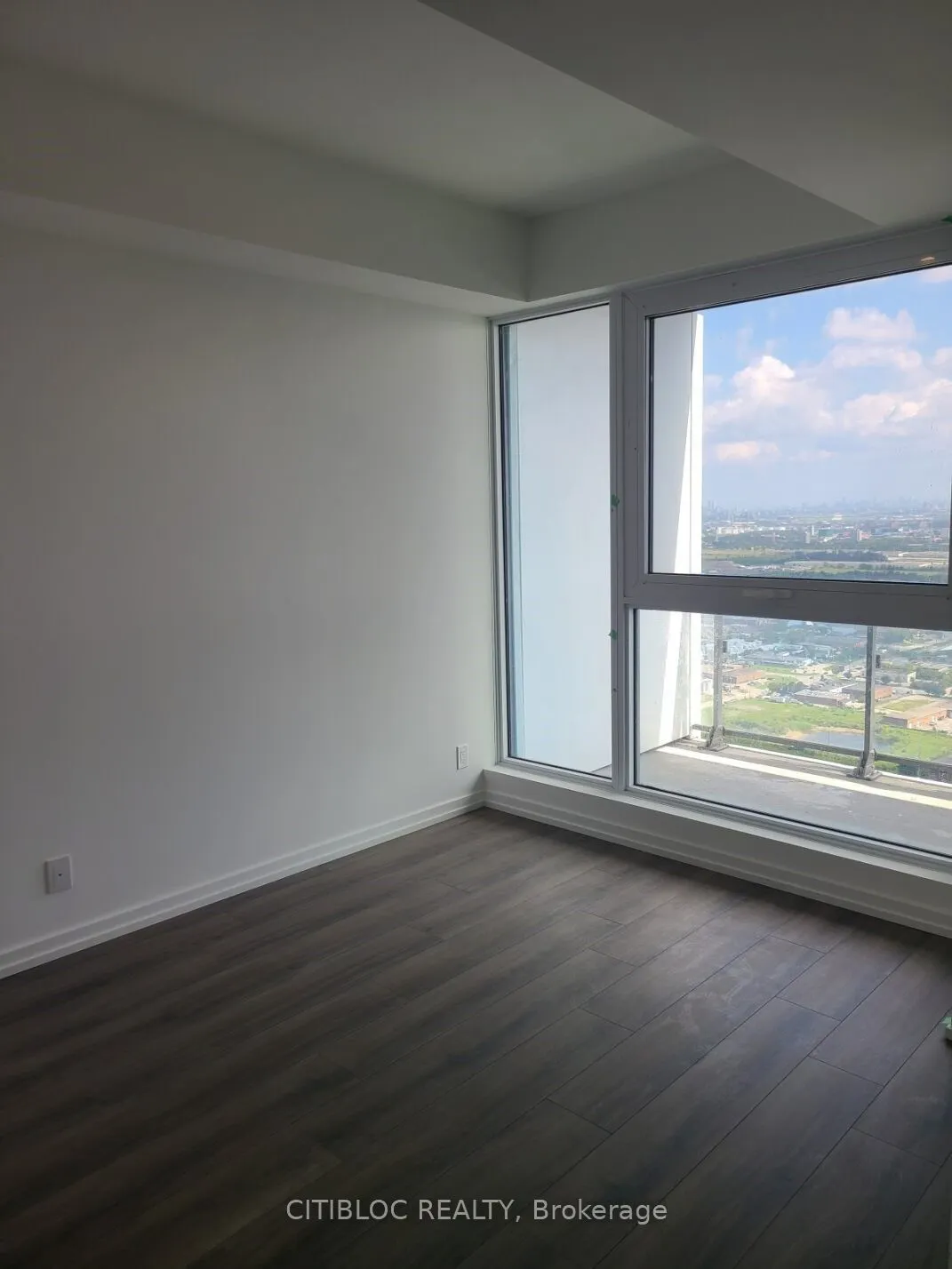 1000 Portage Parkway, #5009