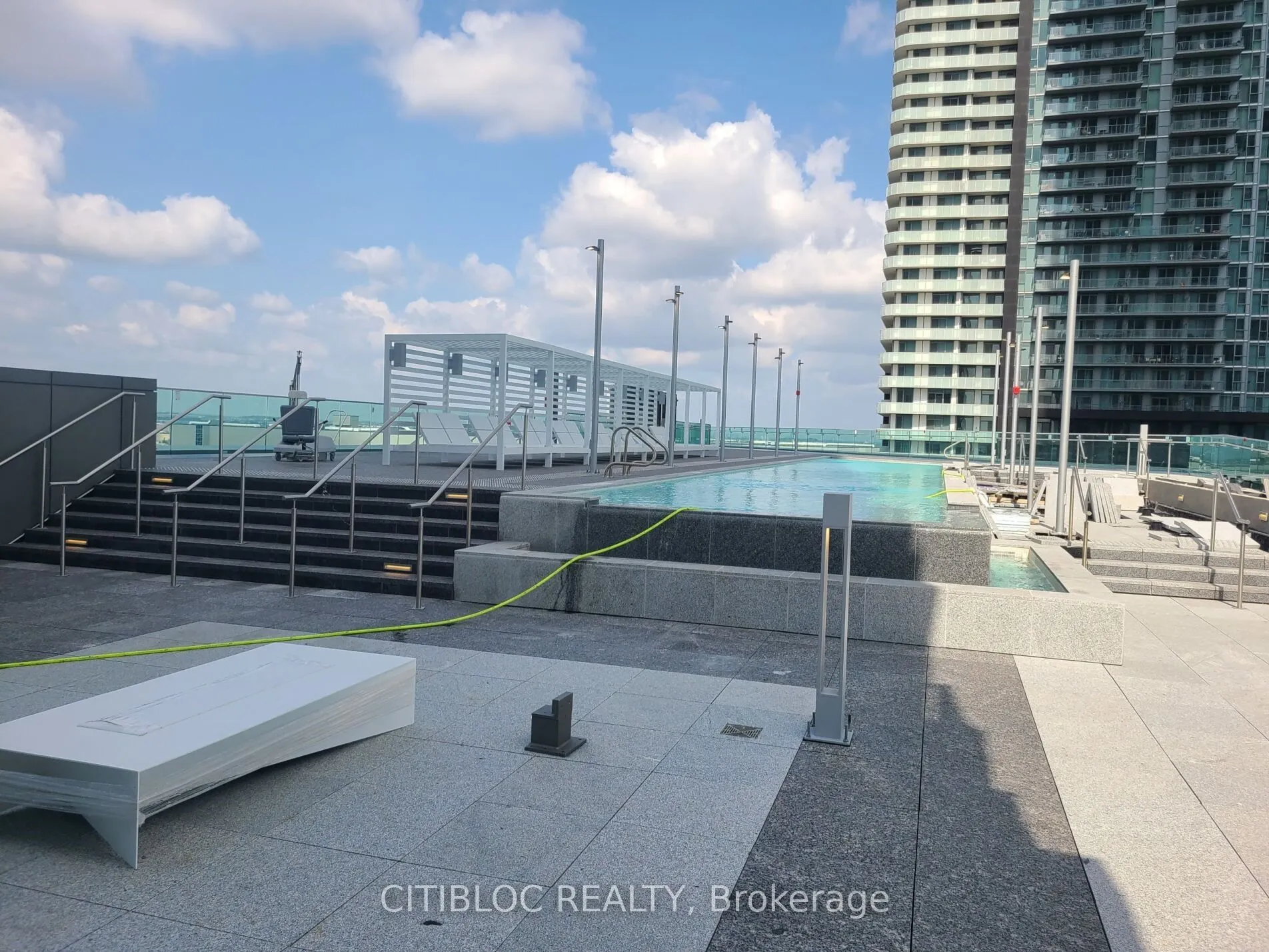 1000 Portage Parkway, #5009