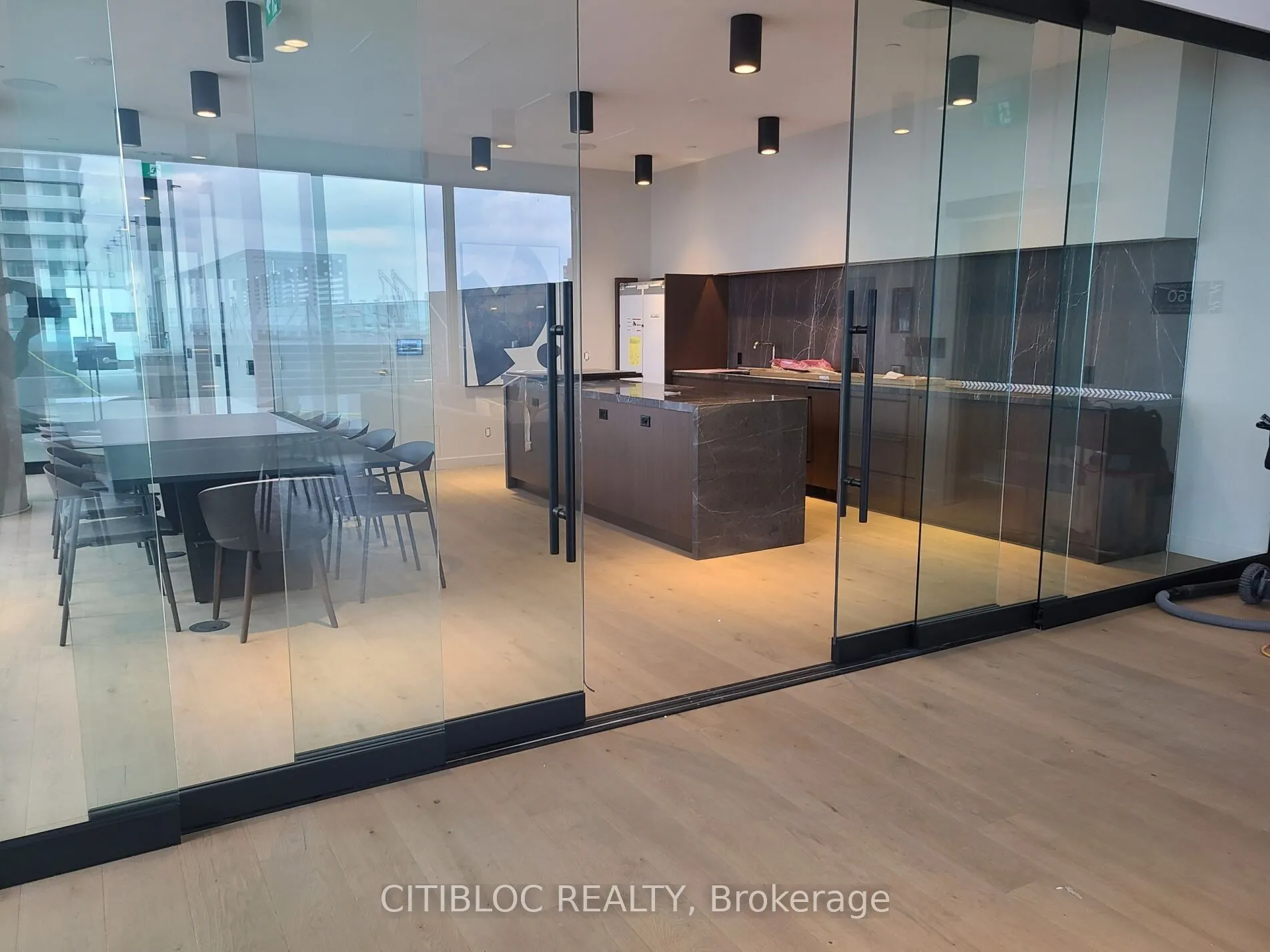 1000 Portage Parkway, #5009